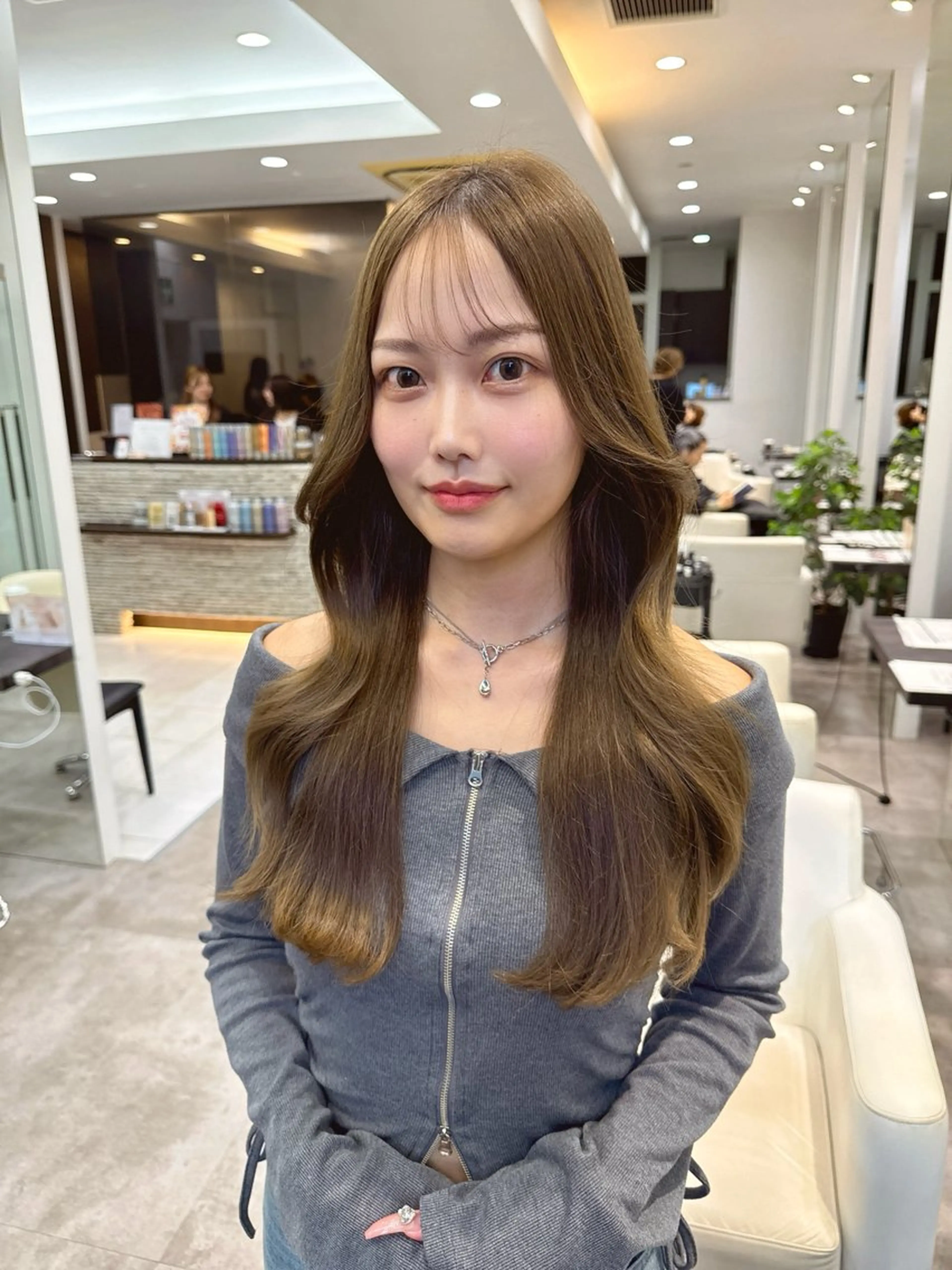 ロング カラー デート 顔まわりレイヤー 髪質改善 韓国風ヘア レイヤーカット カット ヘアカラー トリートメント ✨大人韓国レイヤー ✨吉原 潤✨のヘアスタイル