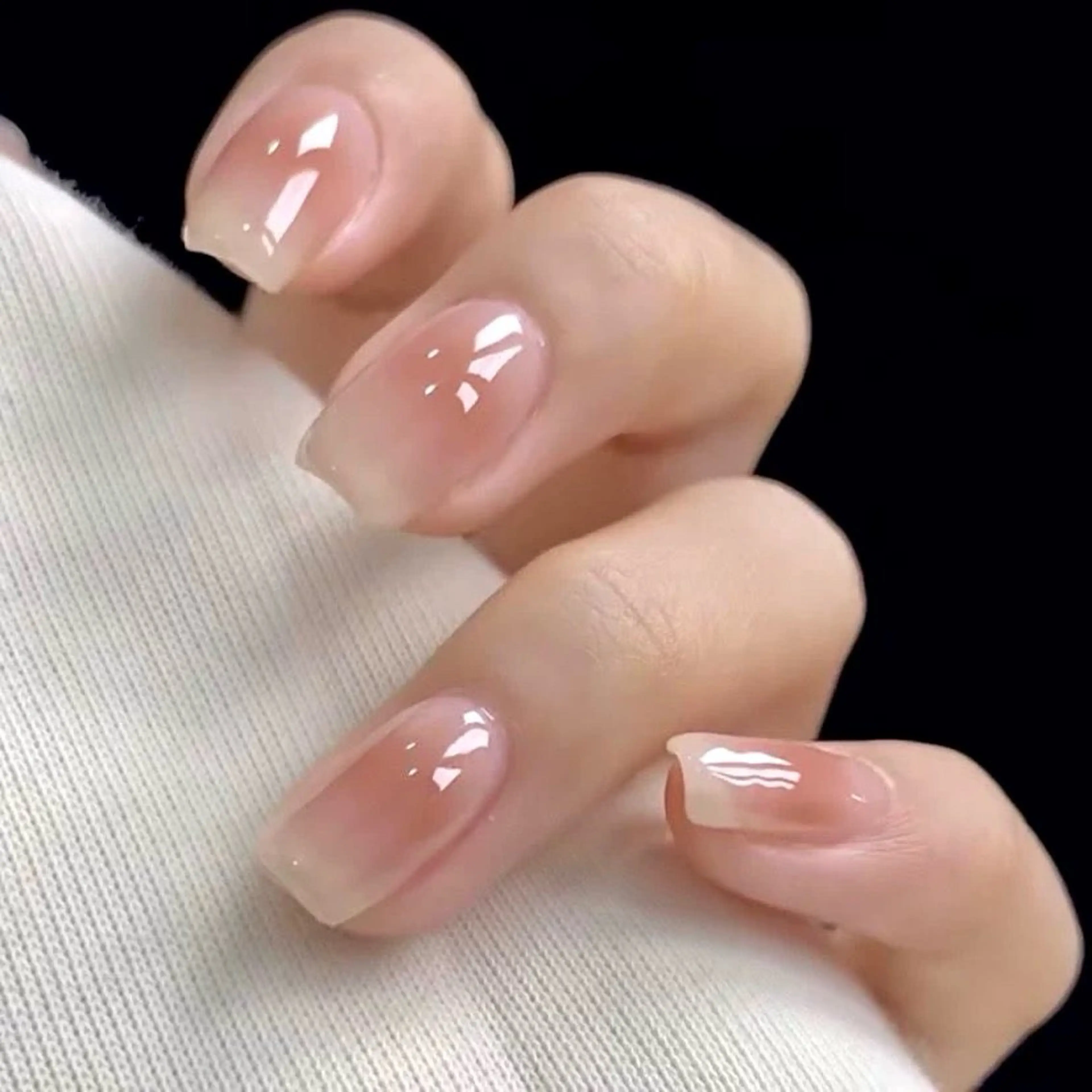 ネイル Alre nail「アルラ」所属・enRich レイリのネイルデザイン