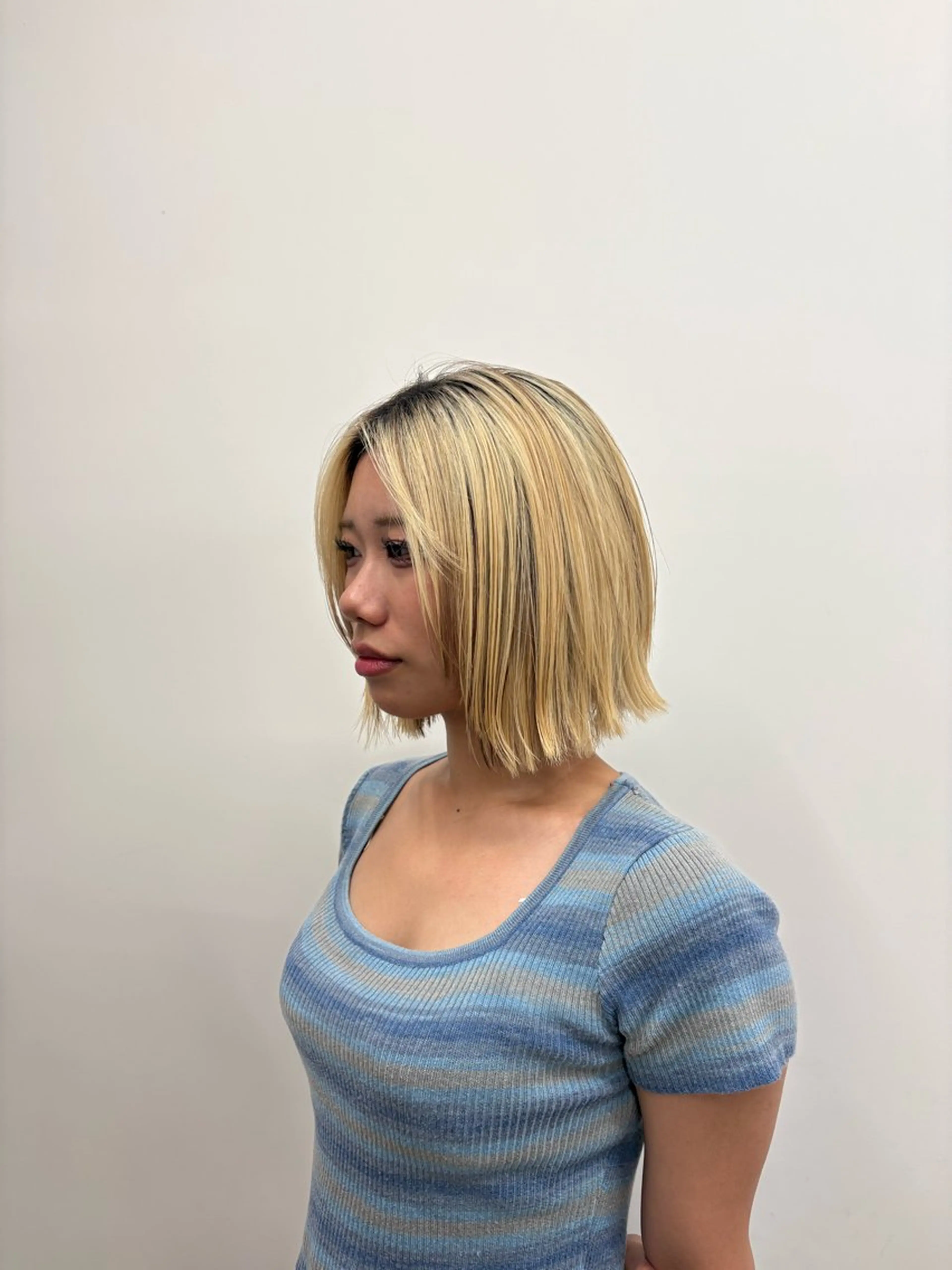 ミディアム ボブ SiSTA 自由が丘所属・自由ヶ丘 ボブ/レイヤーのヘアスタイル