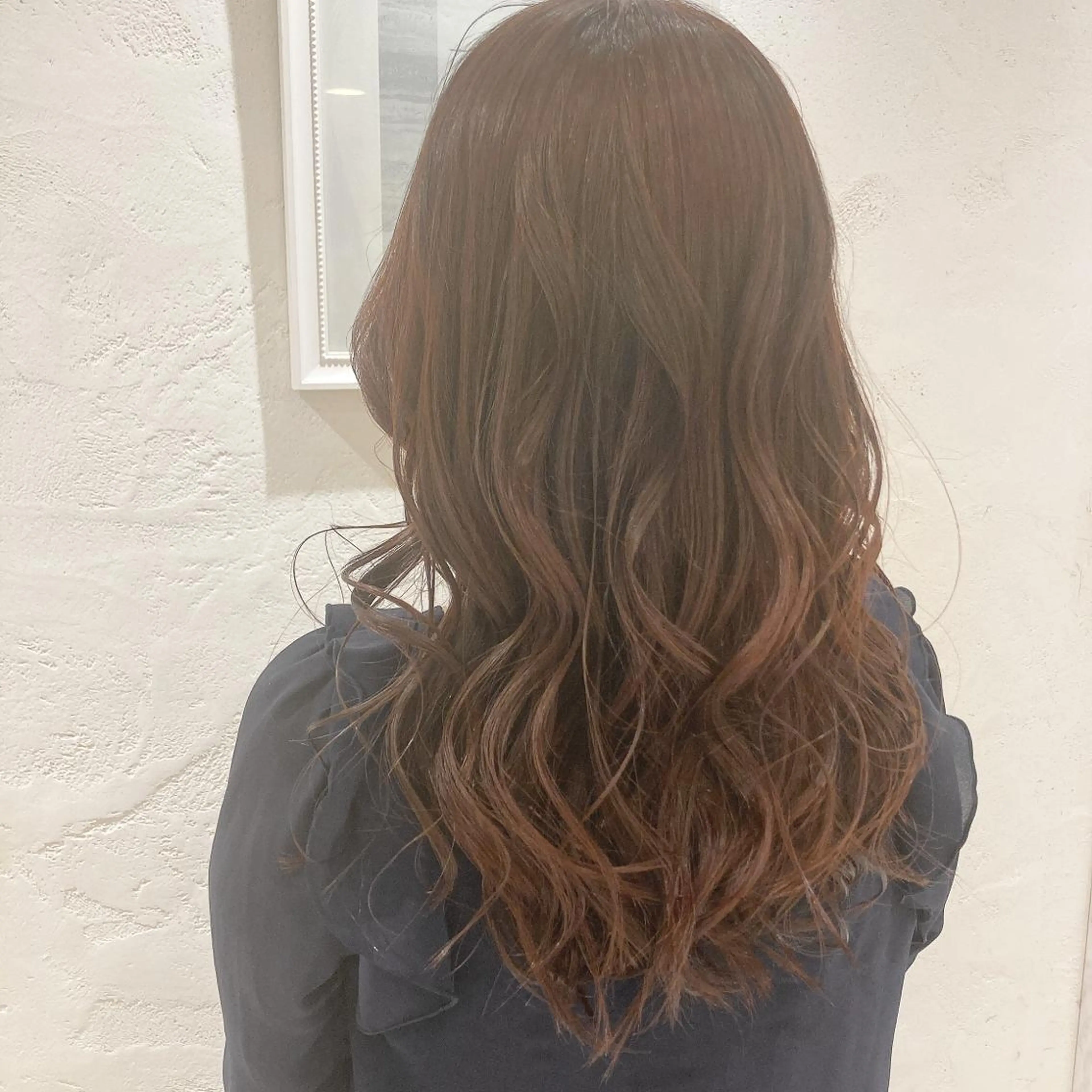 セミロング ピンクブラウン 縮毛矯正 トリートメント 🌈艶髪🌈 金城リキのヘアスタイル