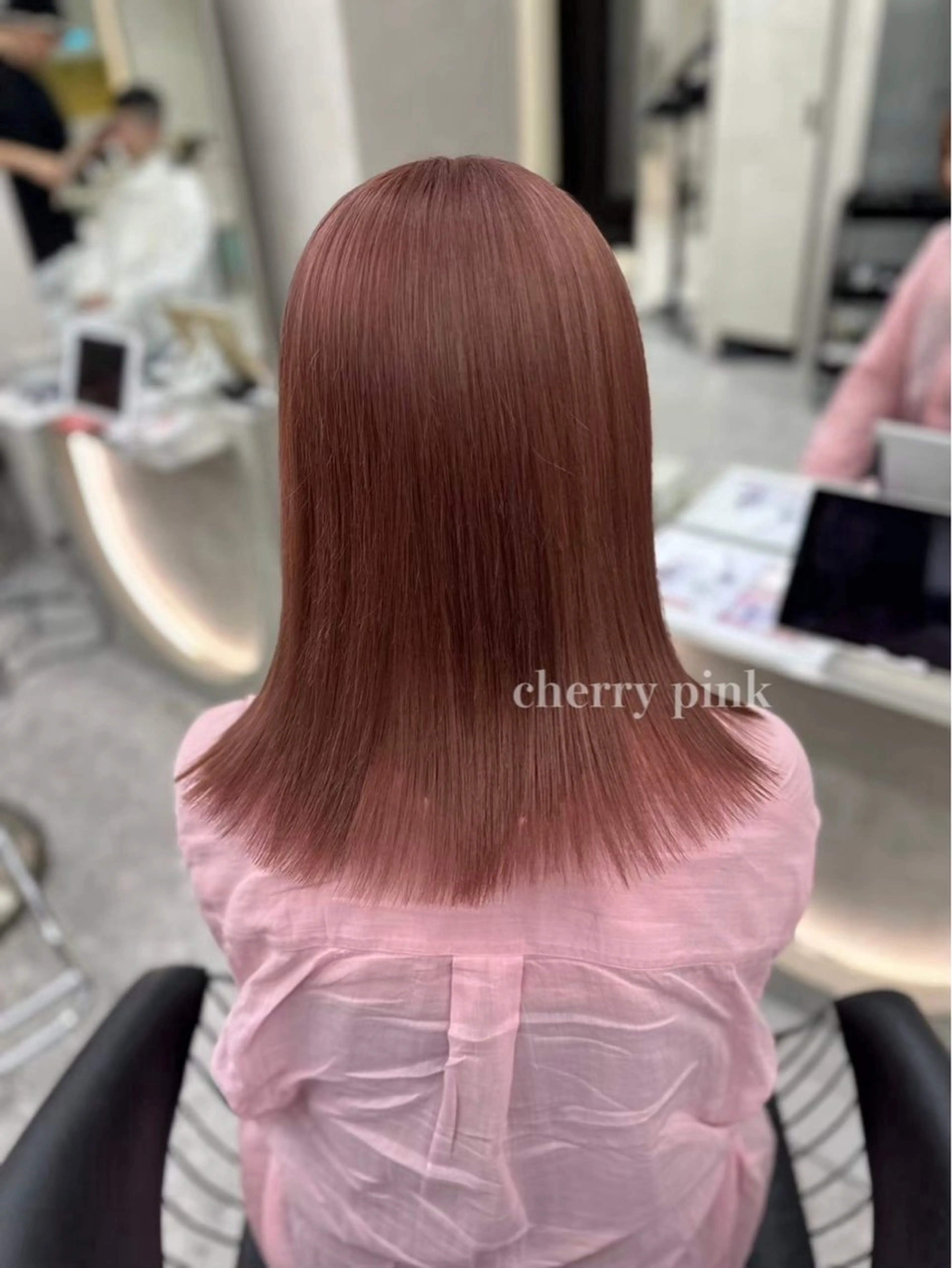 ミディアム カラー ブリーチ COALL nex the salon所属・Riria✨ レイヤーカットのヘアスタイル