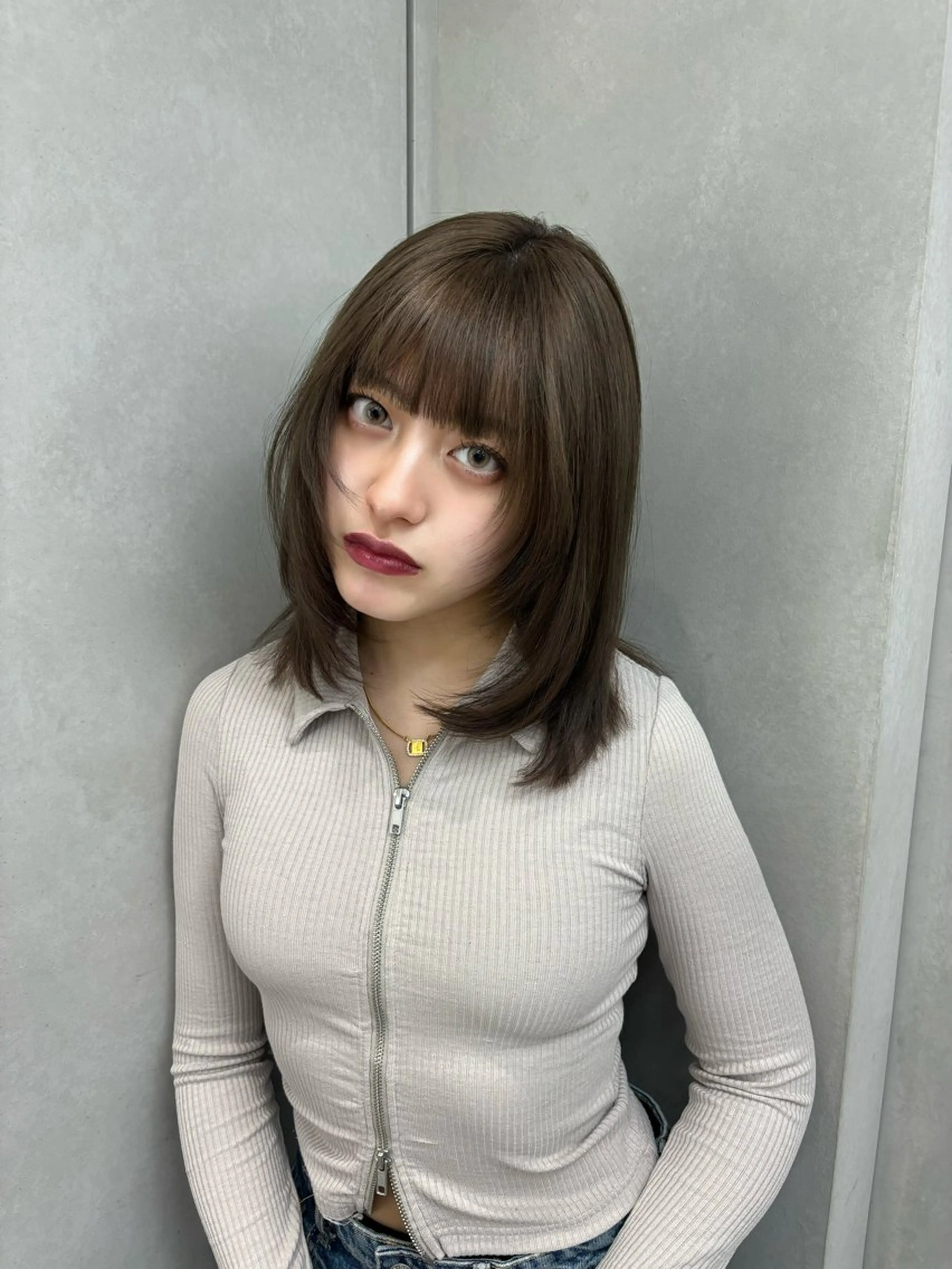 セミロング カット トリートメント emi 韓国ワンホンヘアのヘアスタイル