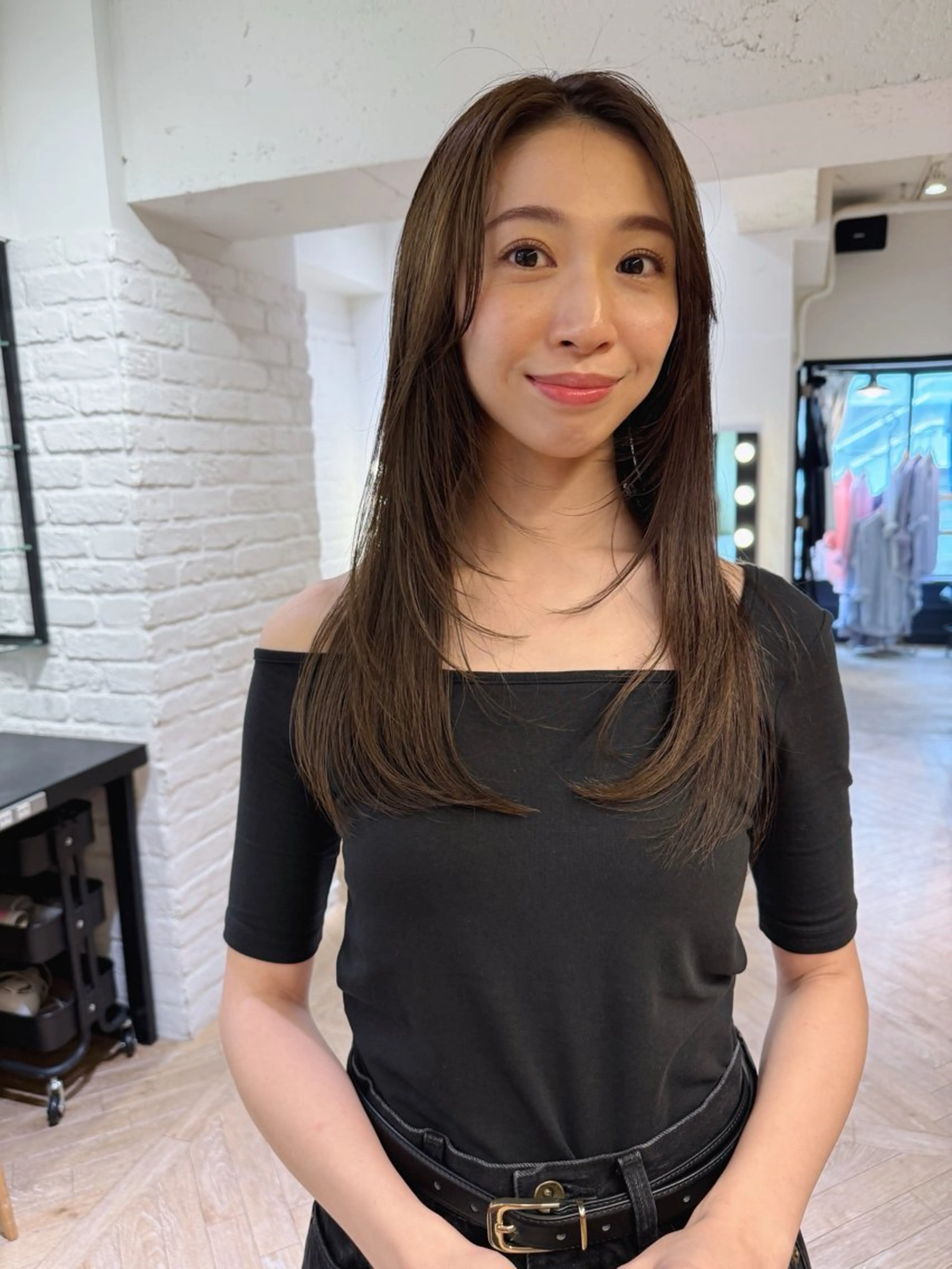 ロング 🤍LOREN エリコ🌈のヘアスタイル