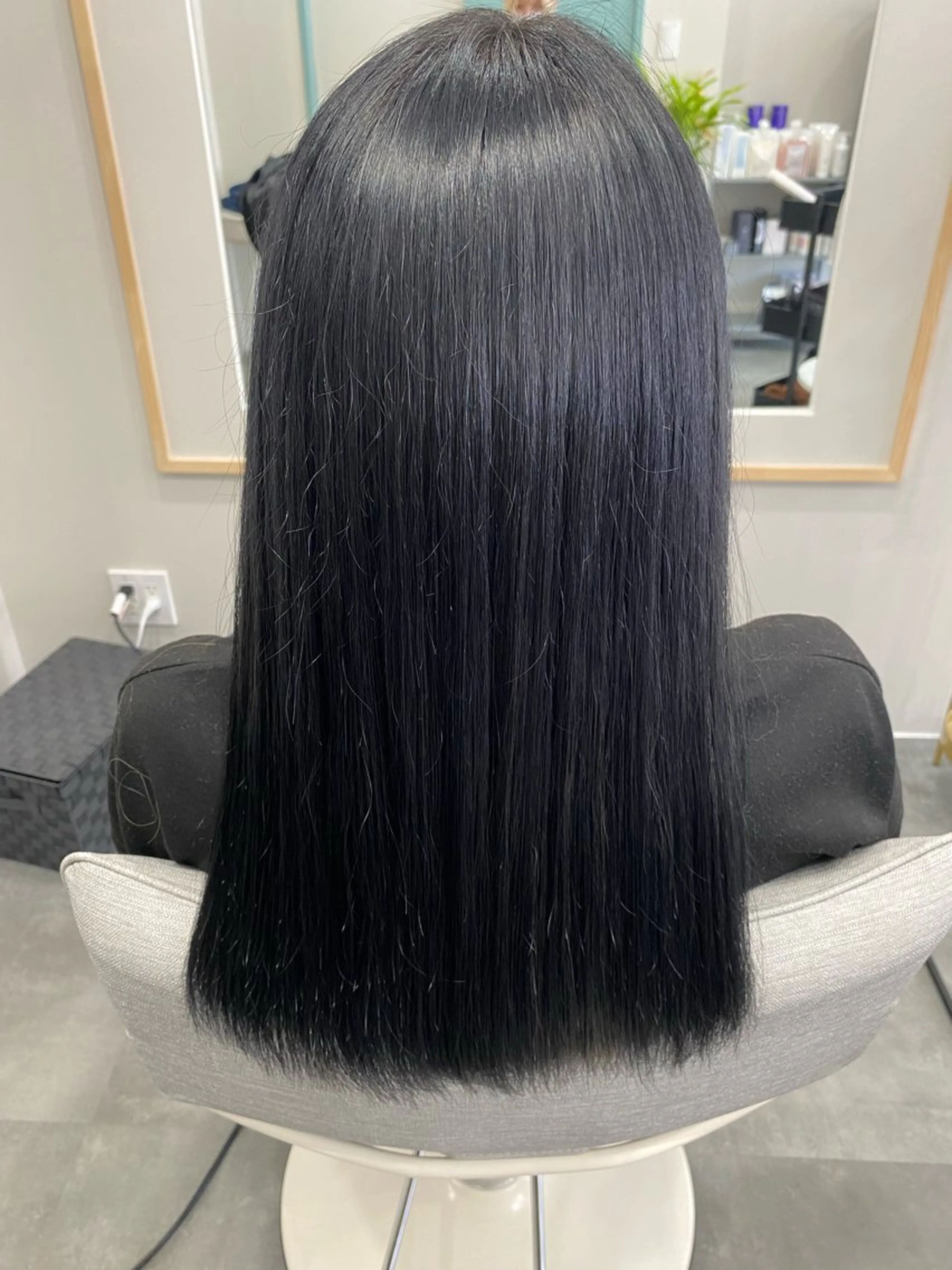 カラー 黒髪 ブルーカラー ブルーブラック カット ヘアカラー トリートメント 【coco.】hair所属・カジカワサキ/韓国風 /札幌クロスパーマのヘアスタイル