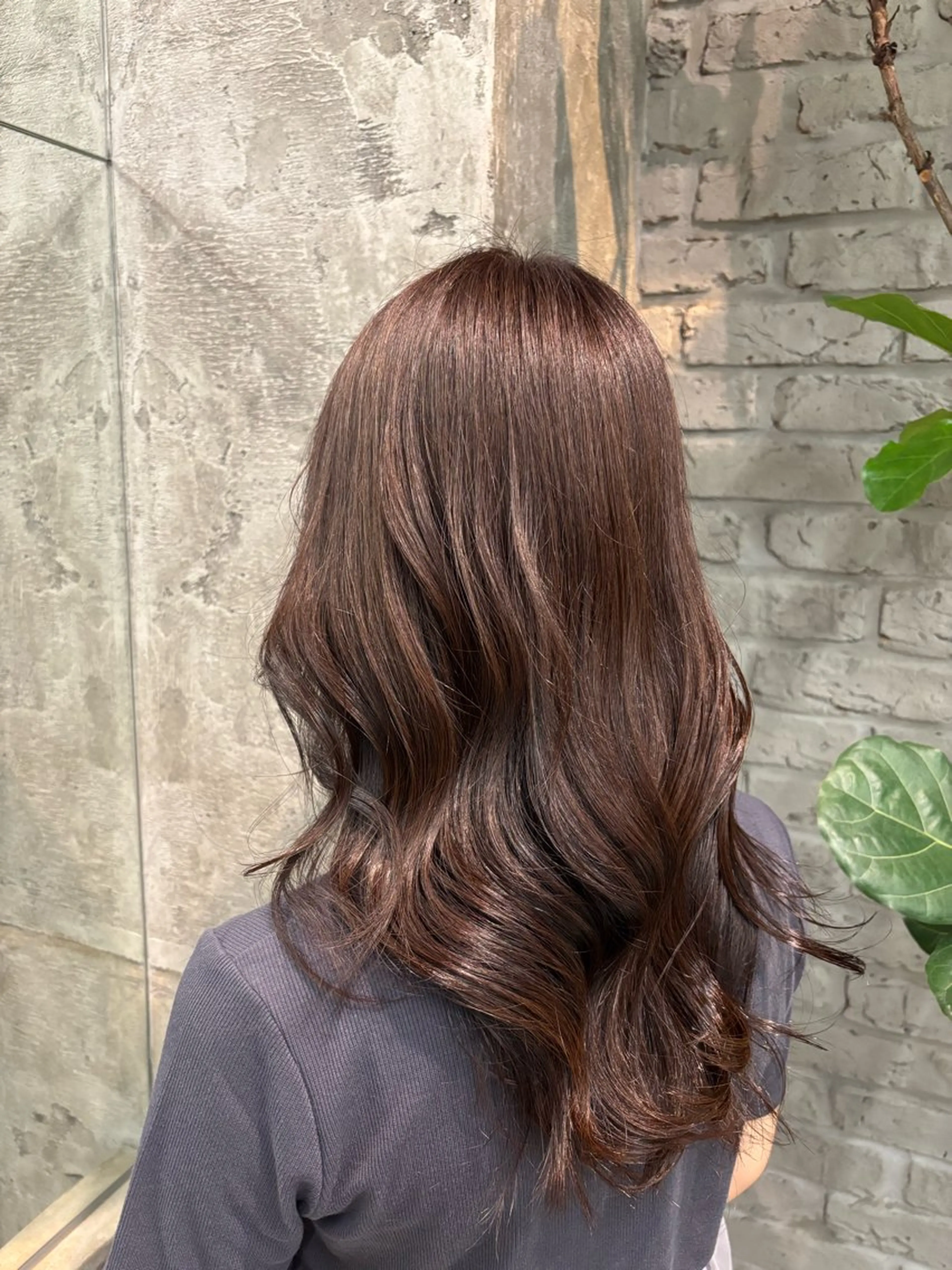 ロング ヘアカラー 高相 乃愛のヘアスタイル