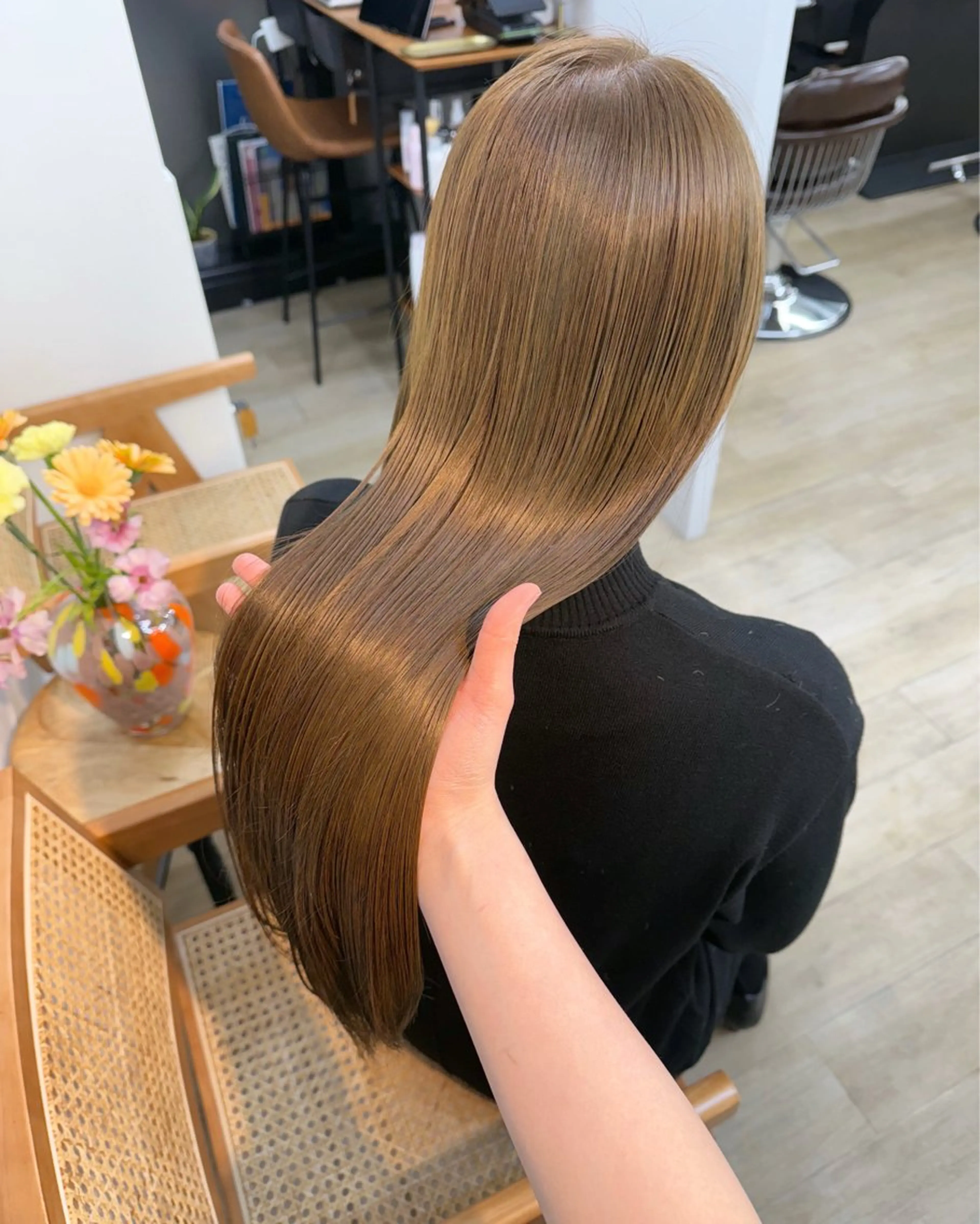 ロング カラー ベージュカラー オリーブベージュ トリートメント カット ヘアカラー トリートメント あおやぎ ななのヘアスタイル