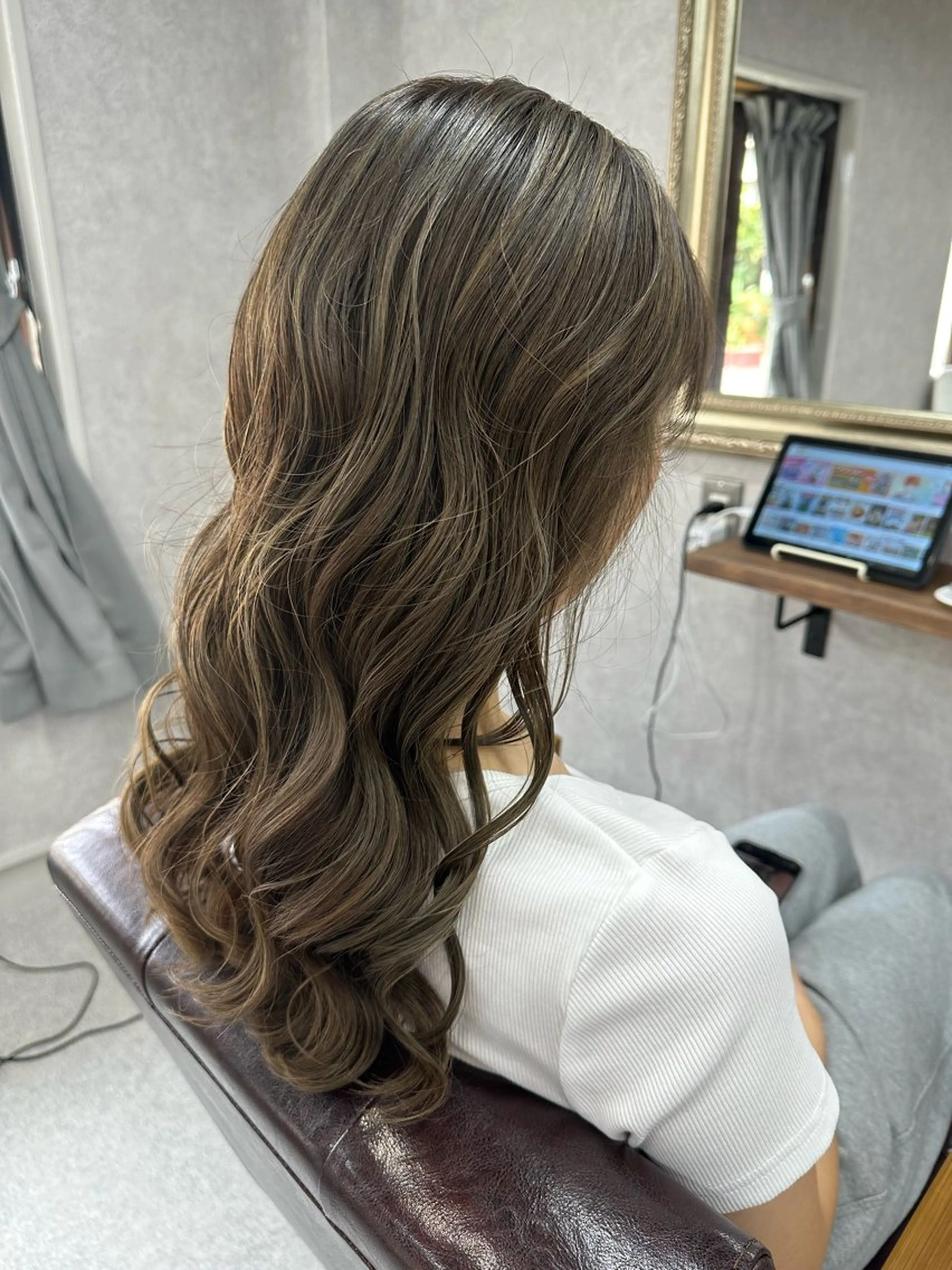 ロング カット ヘアカラー トリートメント Lien 深井店のヘアスタイル