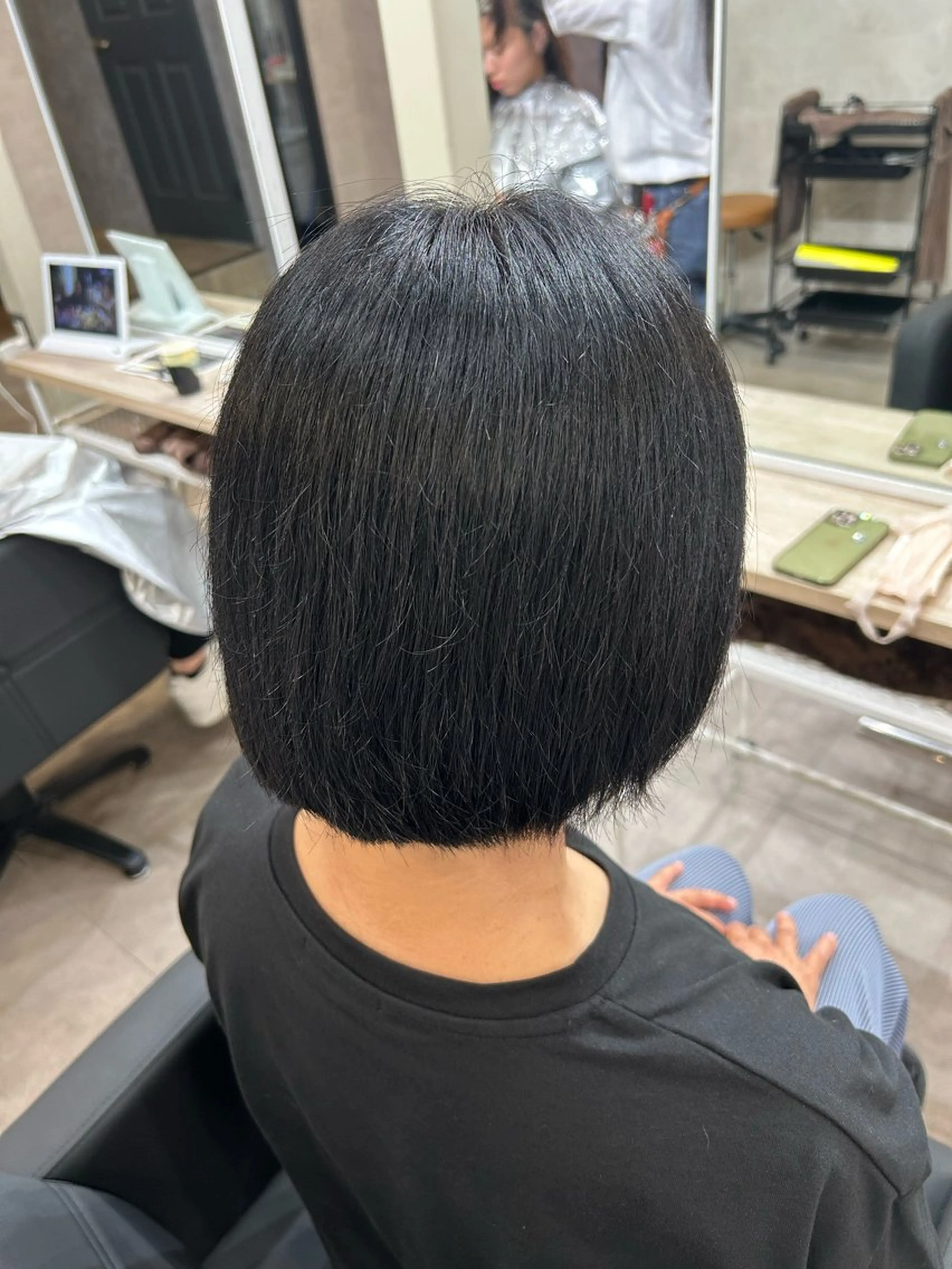 ショート カラー カット ヘアカラー 石原 侑季のヘアスタイル