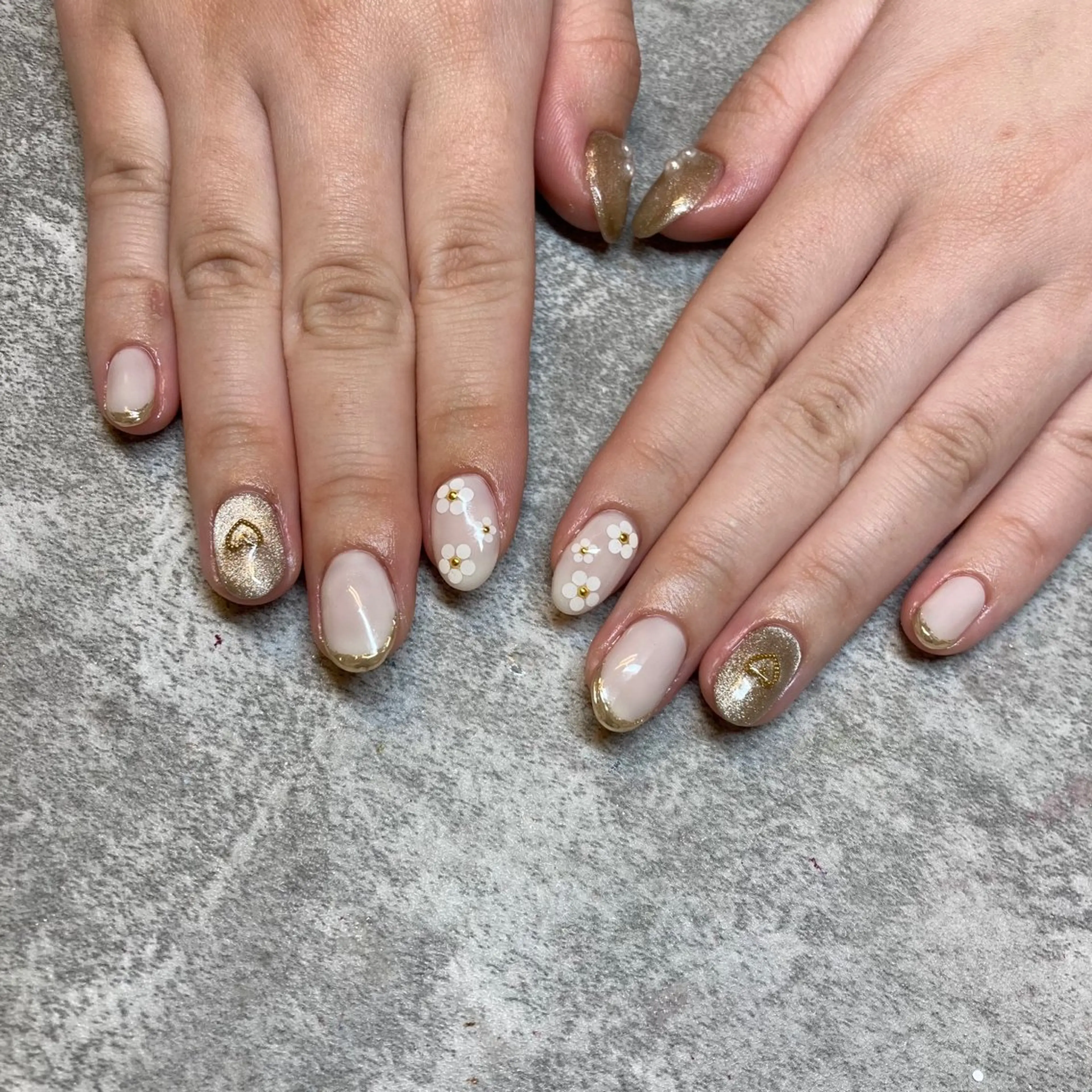 ネイル フットネイル ジェルネイル マグネットネイル ニュアンスネイル パラジェル 'amo nail atelierのネイルデザイン