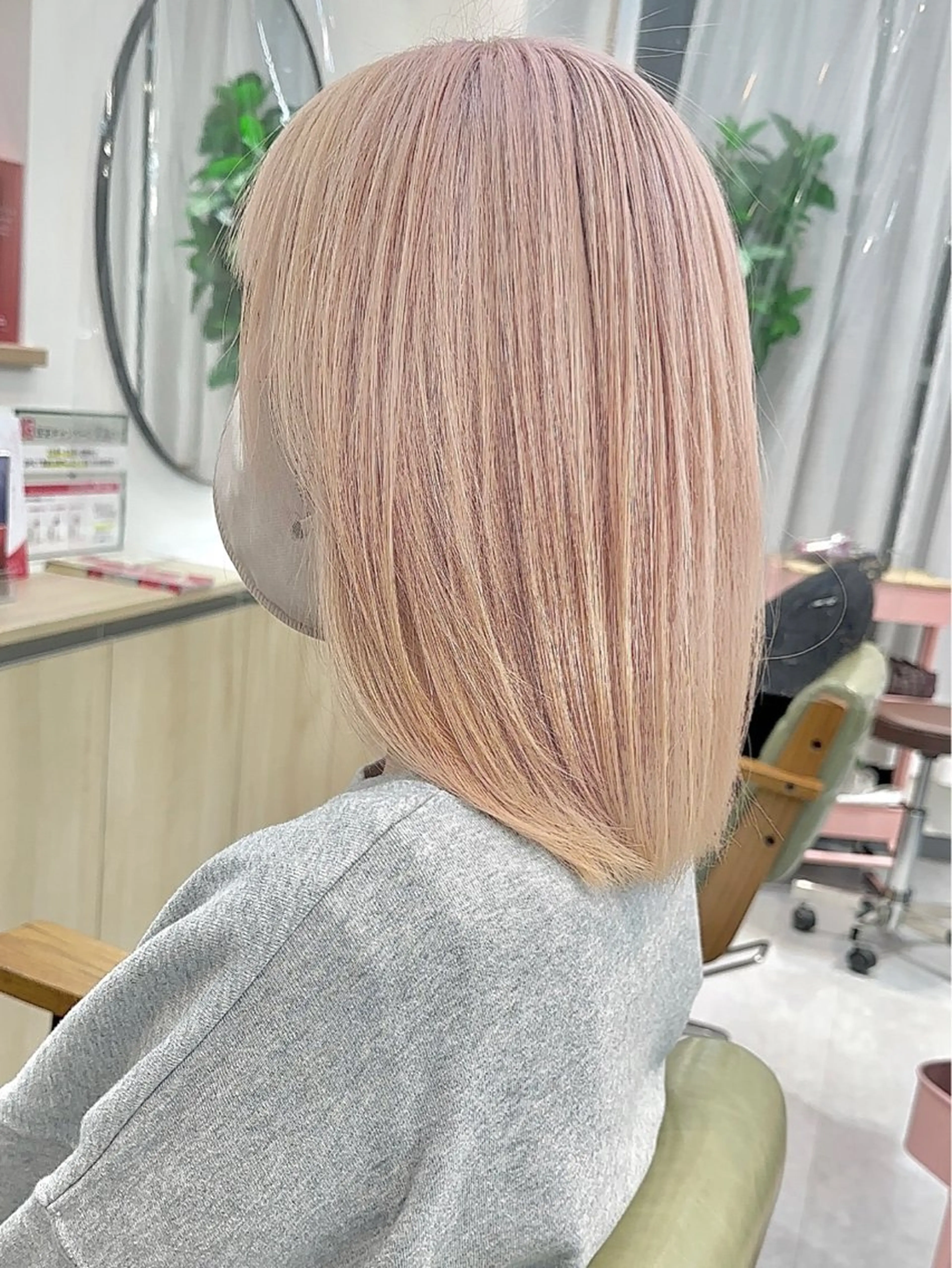 ミディアム カラー ピンクカラー ホワイトピンク カット ヘアカラー トリートメント ヘアセット 💘カラー特化美容師 尾崎拓己のヘアスタイル