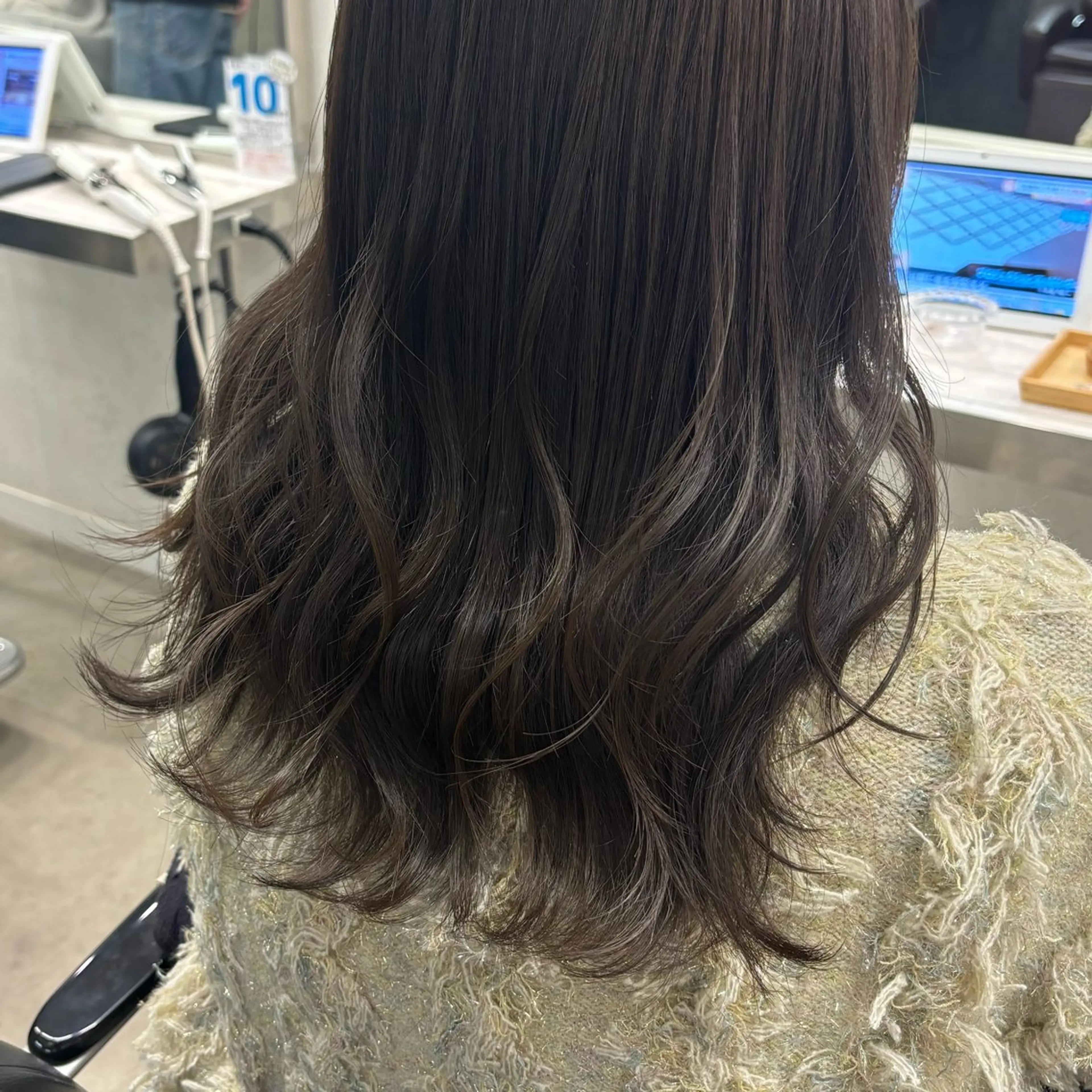 セミロング カラー 髪質改善/縮毛矯正/ 暖色カラー🎀🪞のヘアスタイル