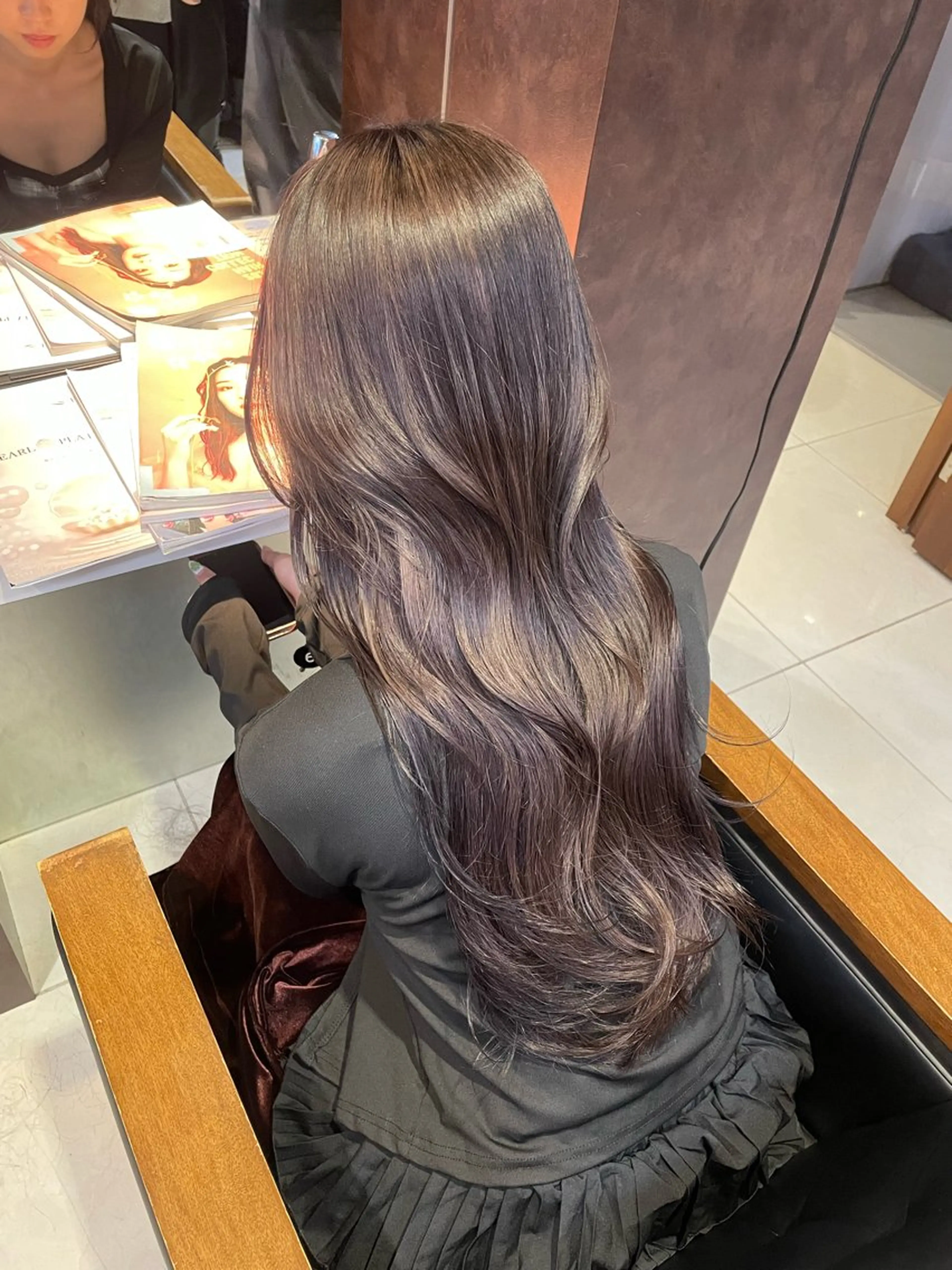 ロング カラー カット ヘアカラー トリートメント 🤎うる艶ベージュ 🧸MAYUKA🤎のヘアスタイル