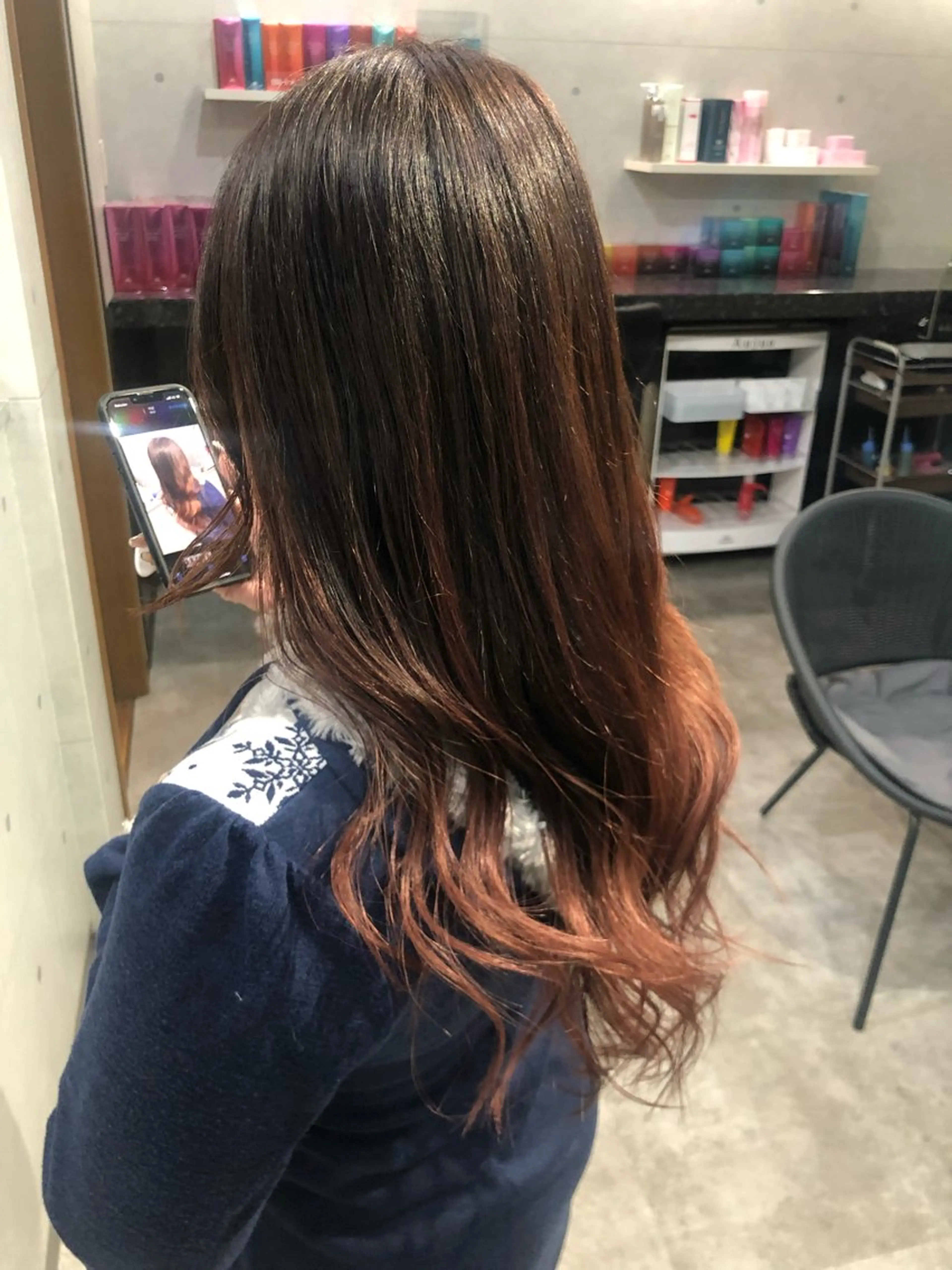 セミロング ボブ くびれヘア くせ毛 切りっぱなしロブ 小顔カット カット ヘアカラー REVE所属・REVE 【外国人風カラー】のヘアスタイル