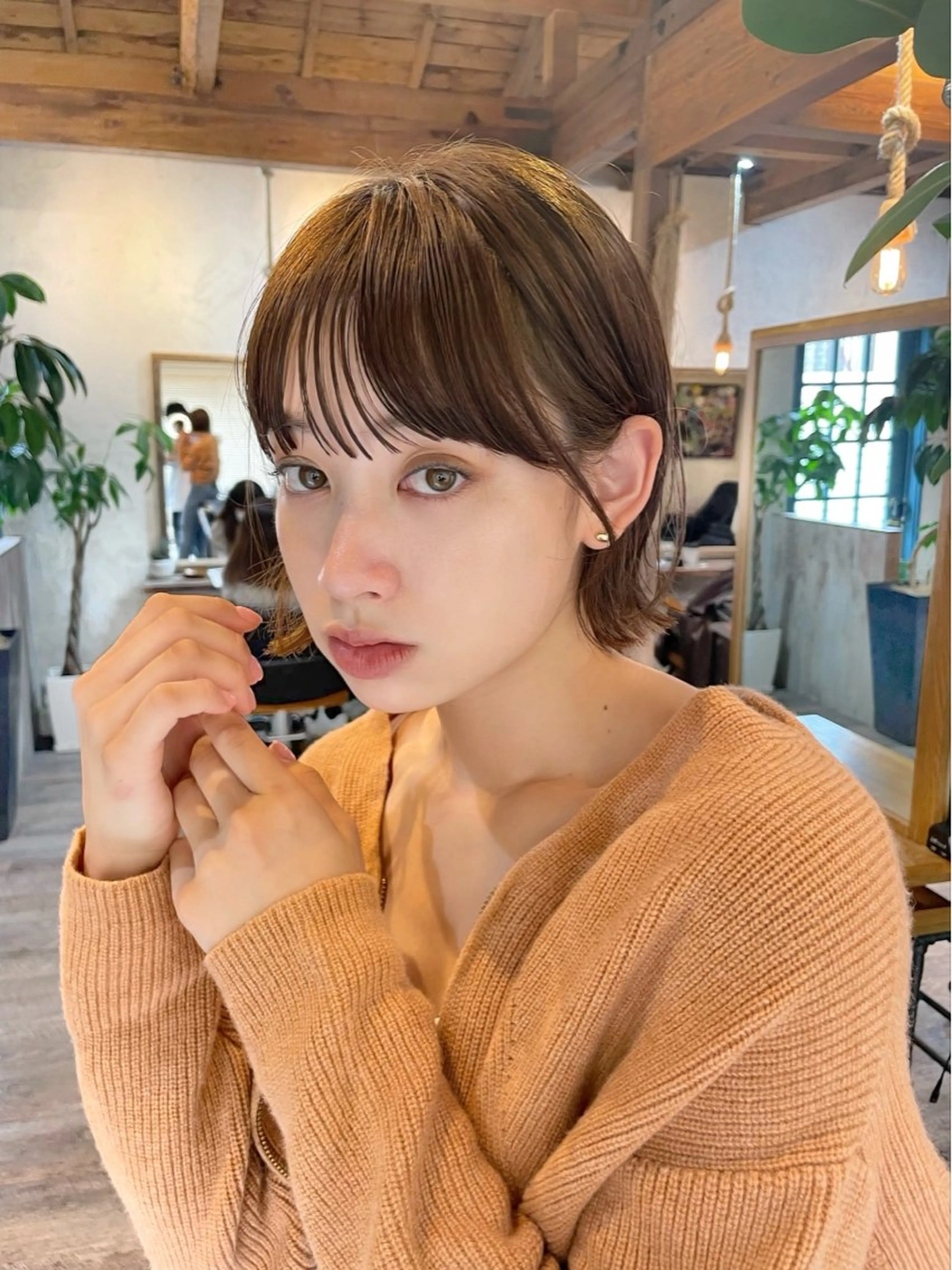 ショート ボブ 外ハネヘア カット トリートメント 結べるレイヤーボブ くびれLady表参道のヘアスタイル