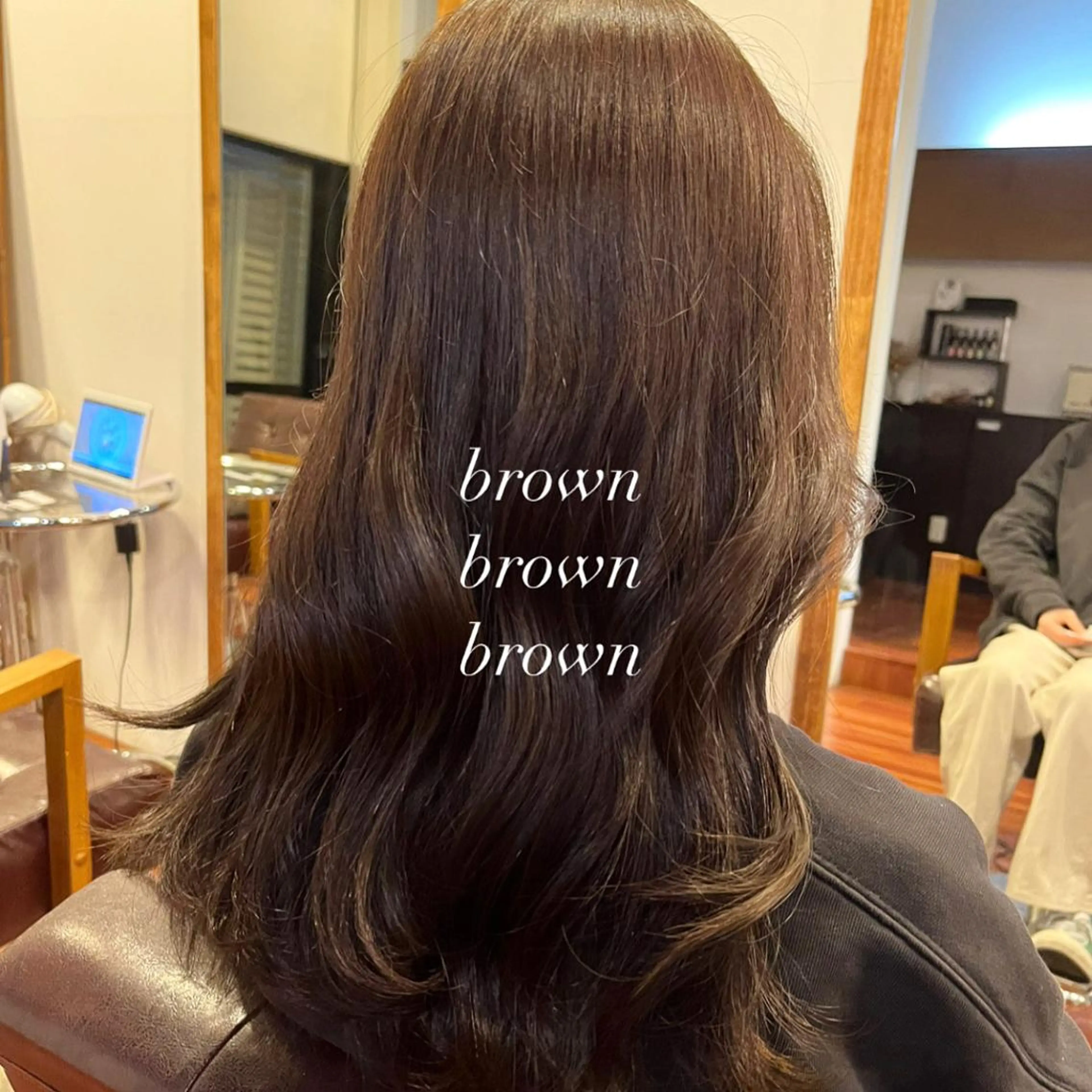 カラー ブリーチ ブラウンカラー ブリーチなしカラー こまつばらみお/レイ ヤー/ダブルカラーのヘアスタイル