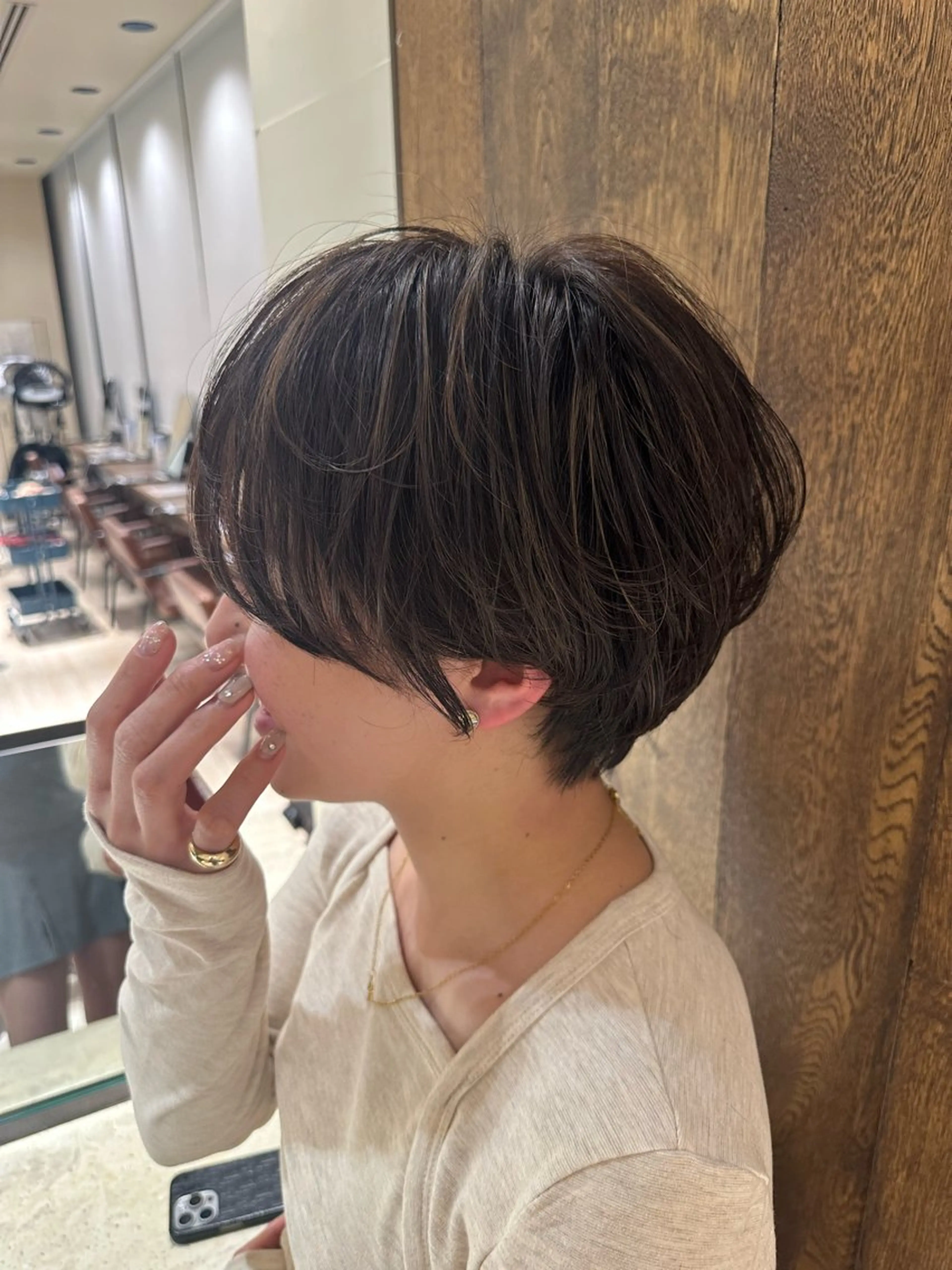 ショート oto🎀×美髪× シースルー前髪🤍のヘアスタイル