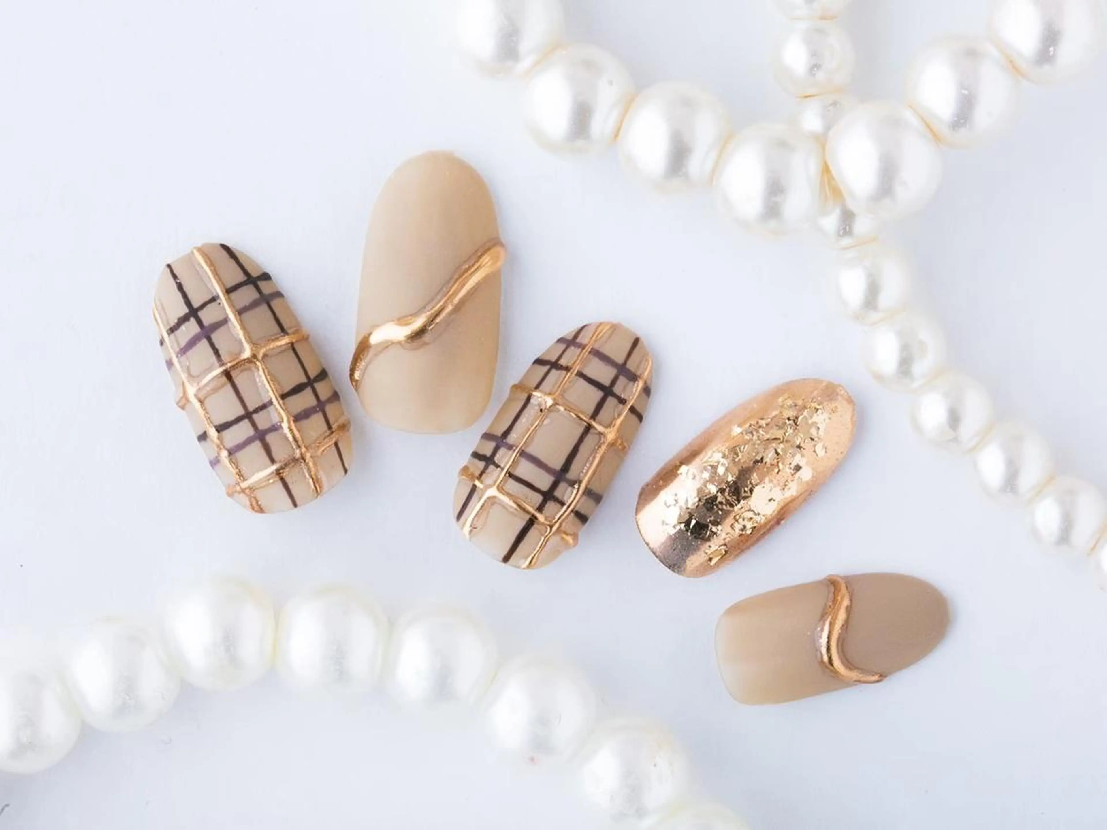 ネイル Tiary Nail Fのネイルデザイン