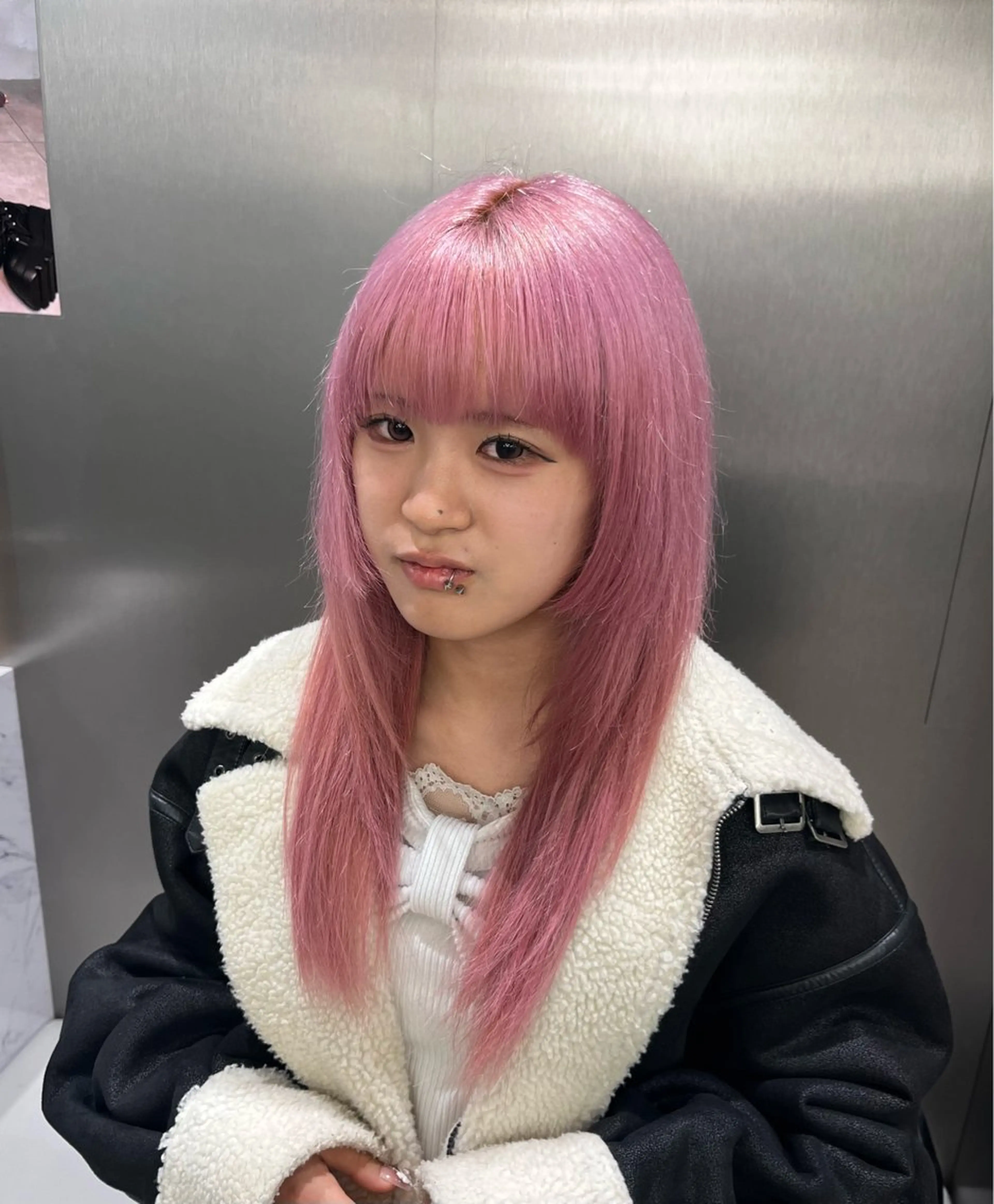 ロング カラー ブリーチ ピンクカラー ブリーチ透明感 mikaのヘアスタイル