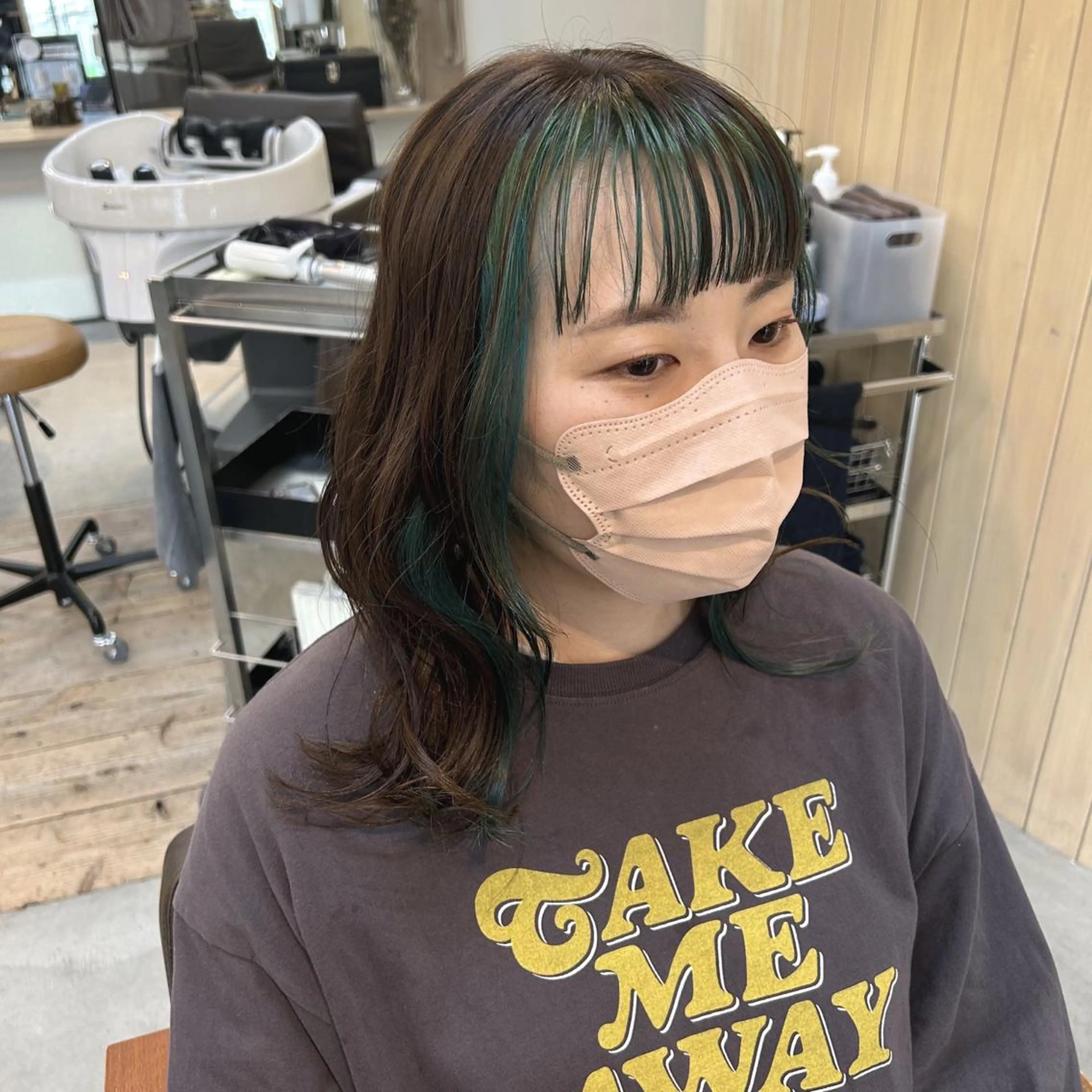 ミディアム カット ヘアカラー kachina所属・綿貫 美雪のヘアスタイル