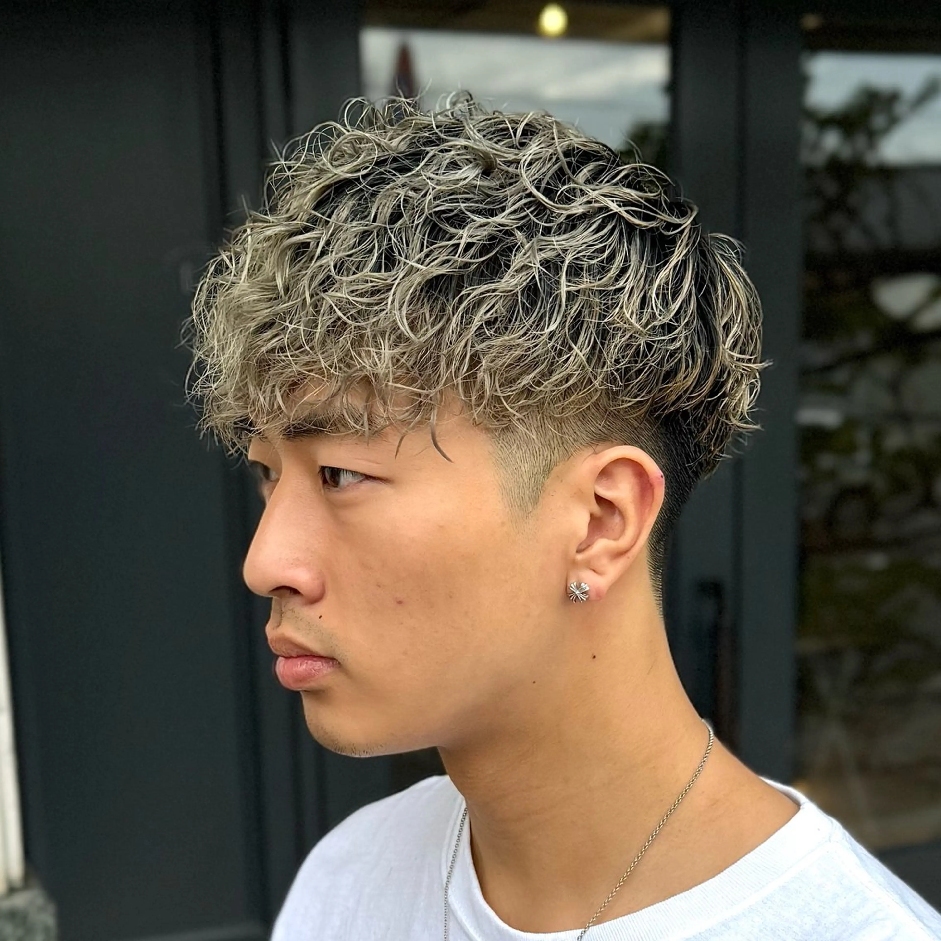 ショート パーマ メンズ スペインカール 外国人風カラー カット パーマ 久保 貴大のヘアスタイル