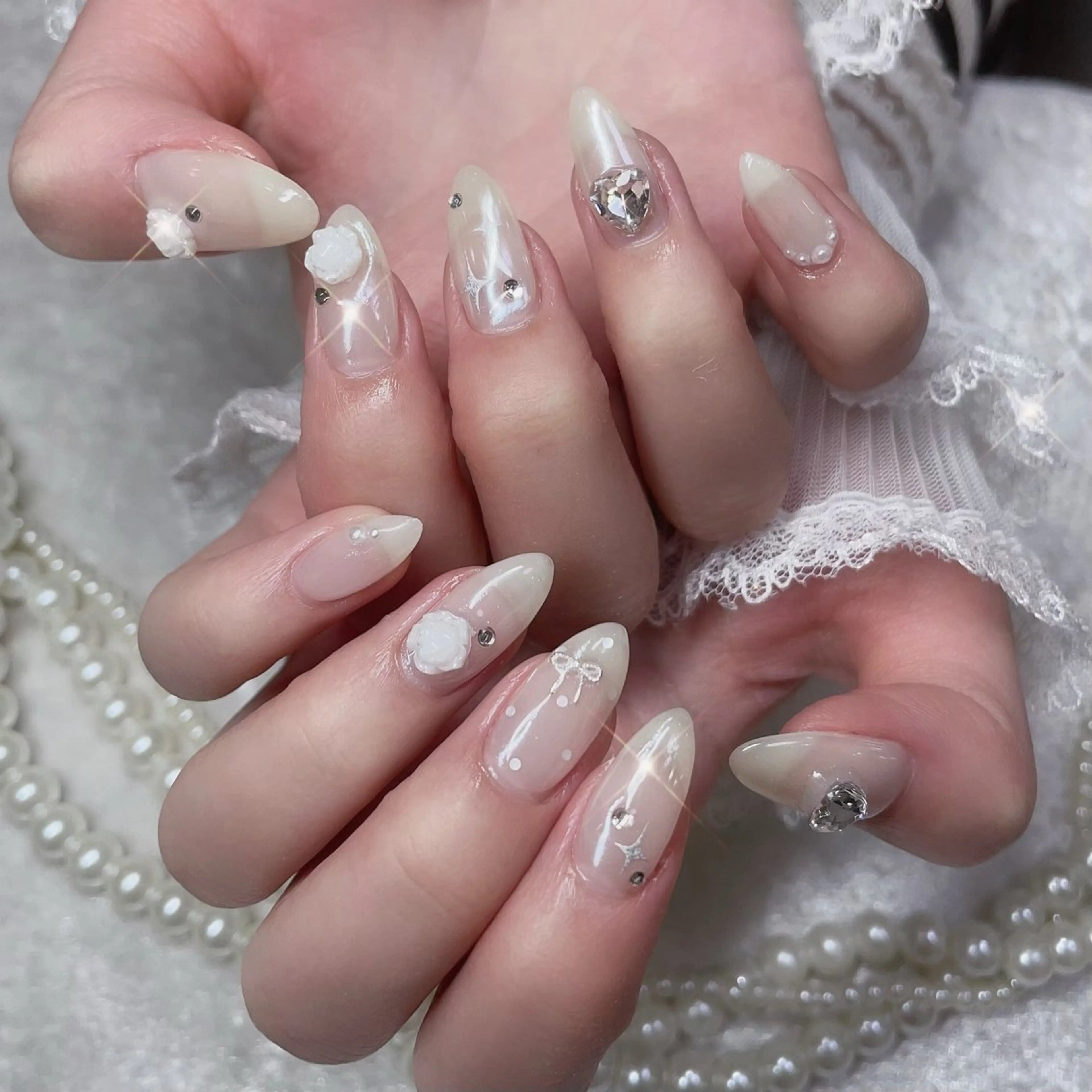 ネイル ハンドネイル MINAMI໒꒱ Y2K、韓国ガーリーのネイルデザイン