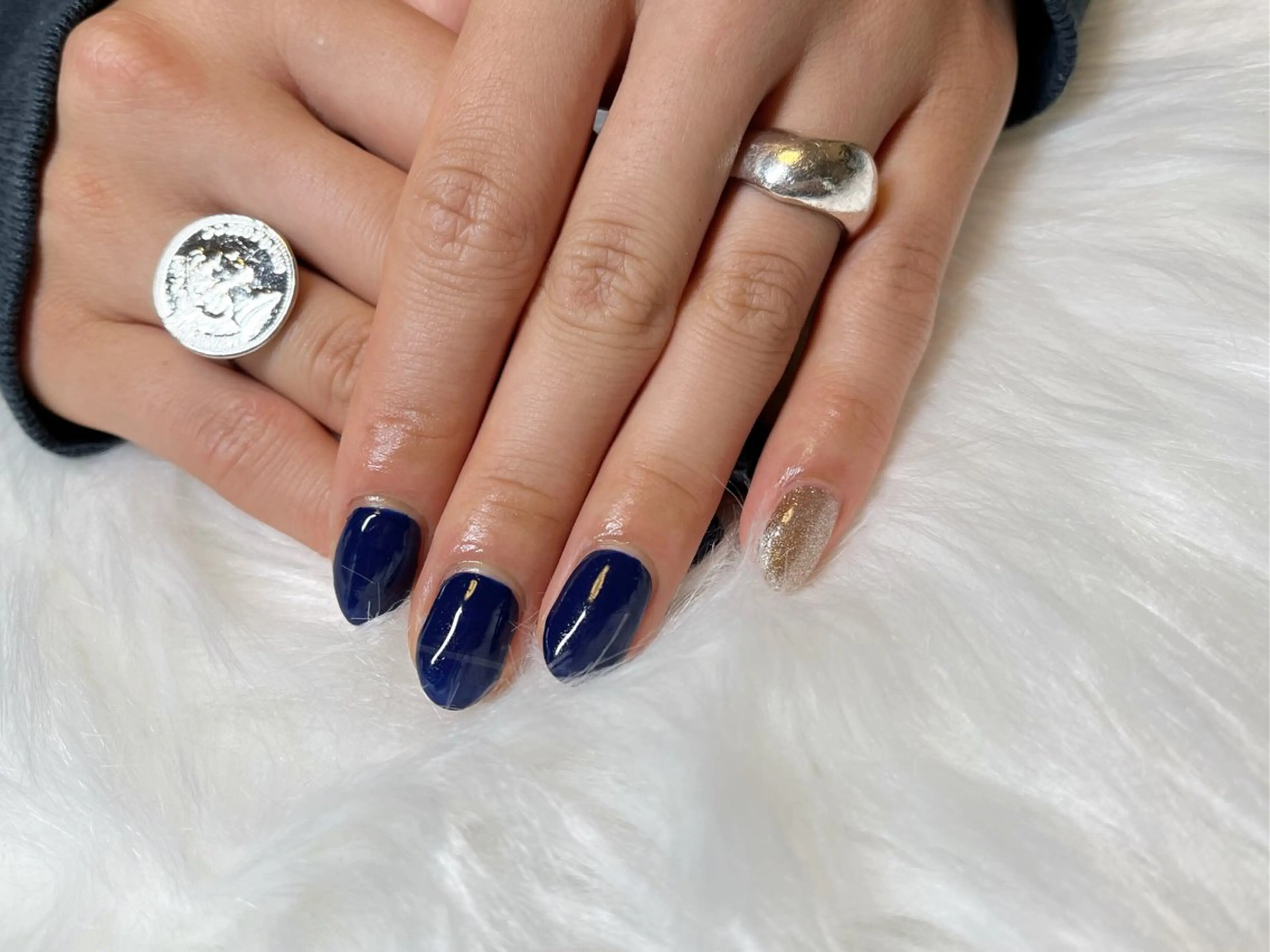 ネイル マグネットネイル ネイビー ネイルサロン flatのネイルデザイン