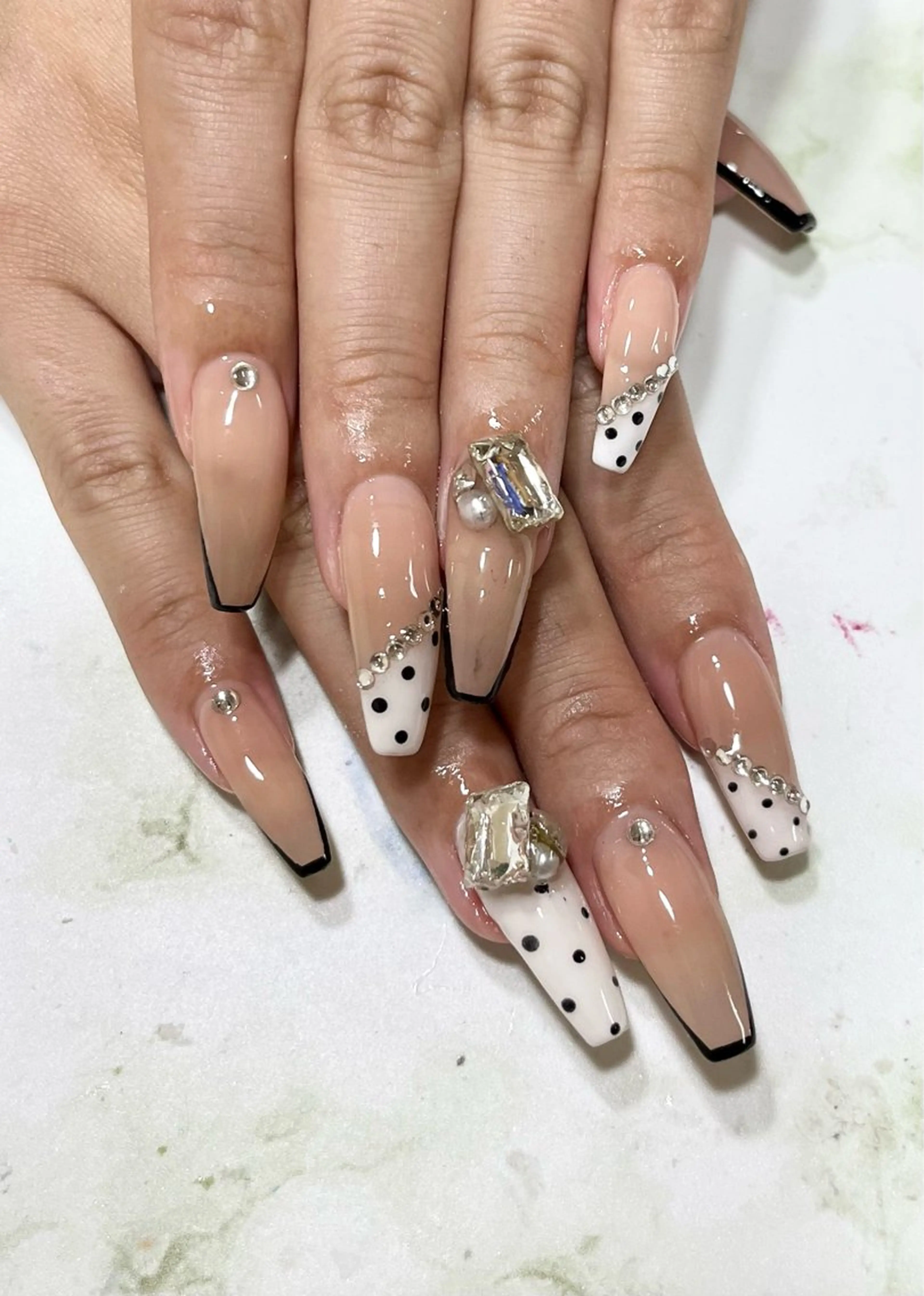 ネイル ハンドネイル ALAN nail MINAMIのネイルデザイン