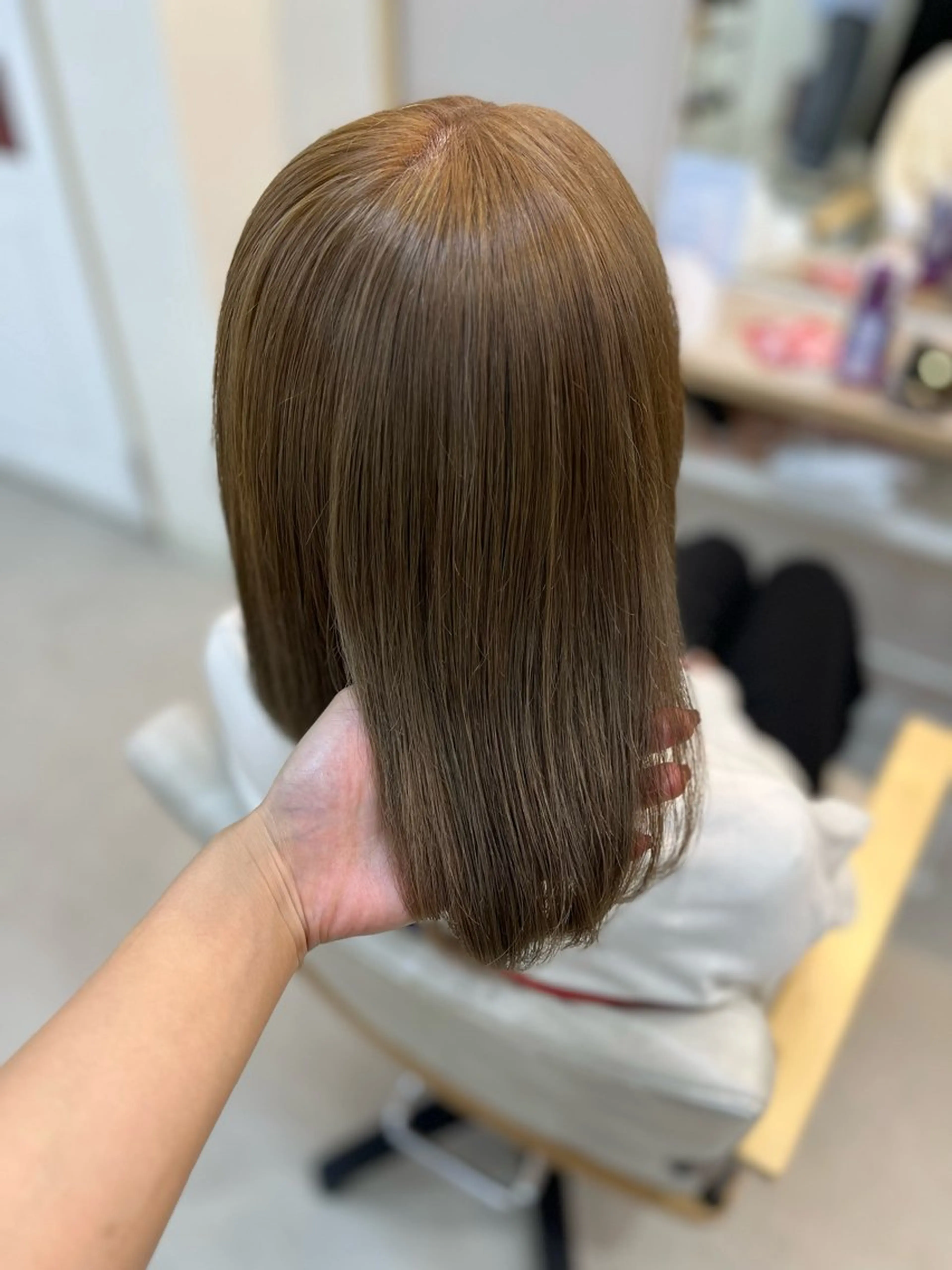 ミディアム カラー ヘアカラー Lamp 柏 山口 か乃 ブリーチカラーのヘアスタイル