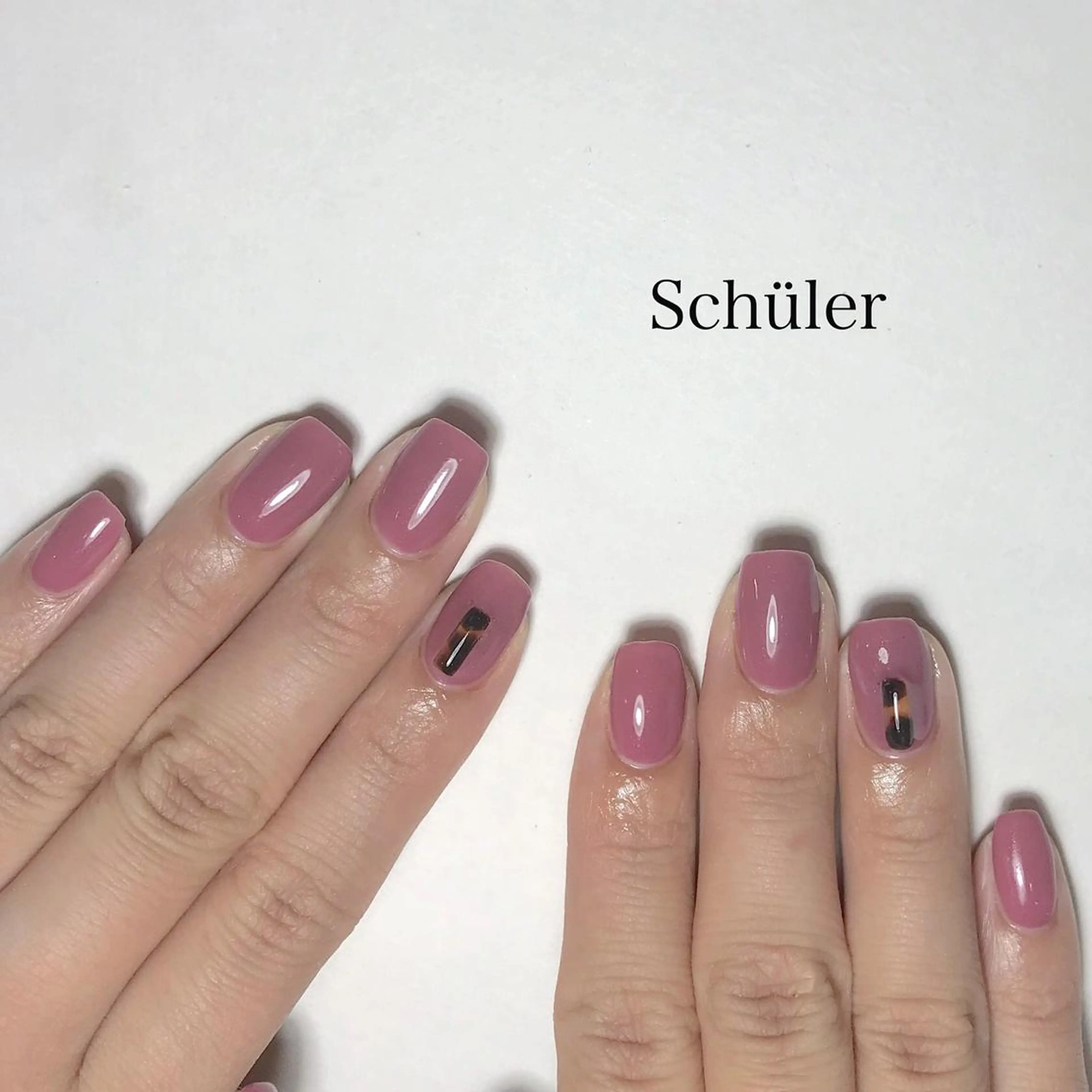 ネイル Schüler所属・野内 まきのネイルデザイン