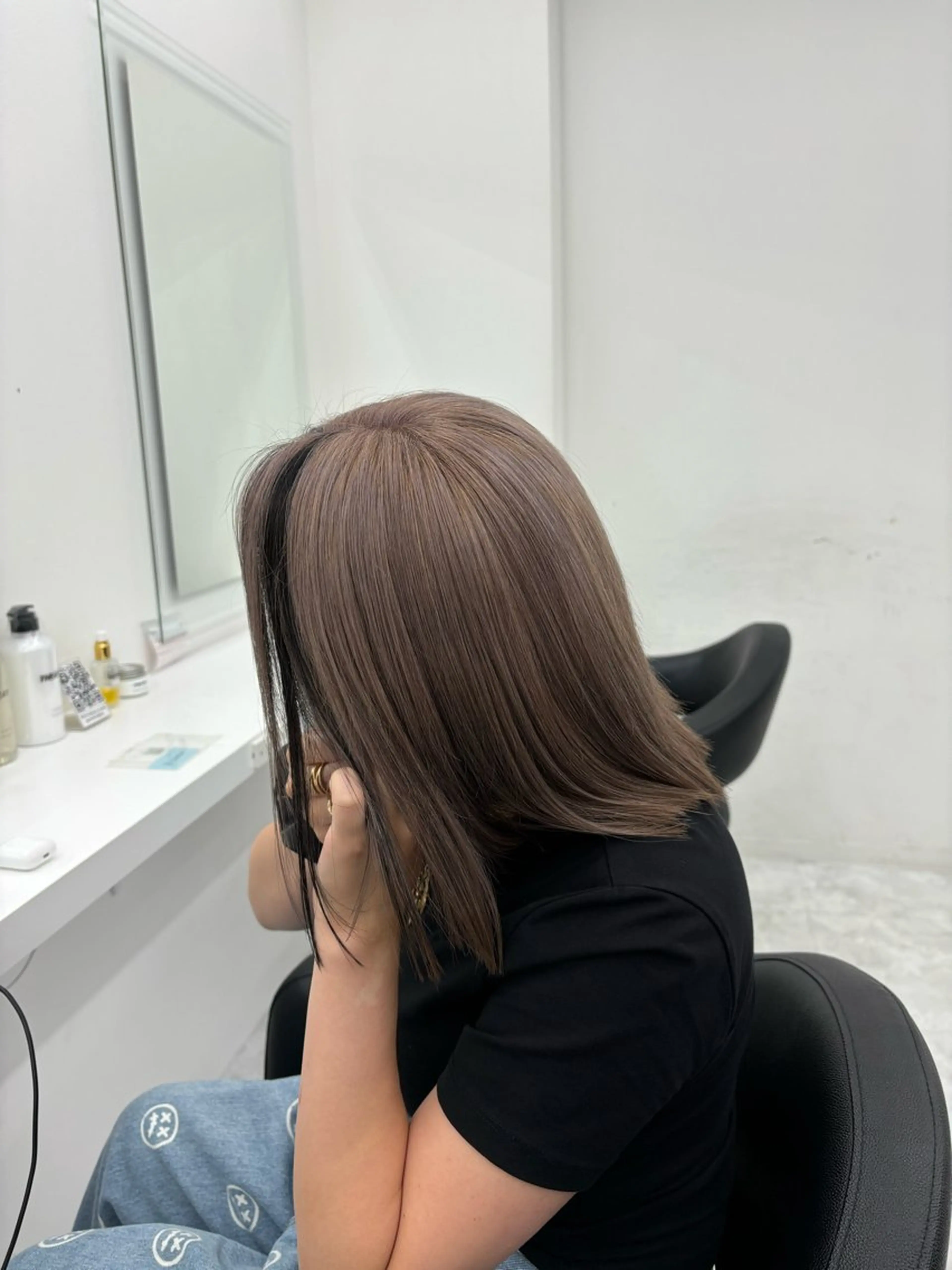 ミディアム カラー ヘアカラー トリートメント ヘッドスパ ヘアセット 韓国レイヤー ハッシュカットのヘアスタイル