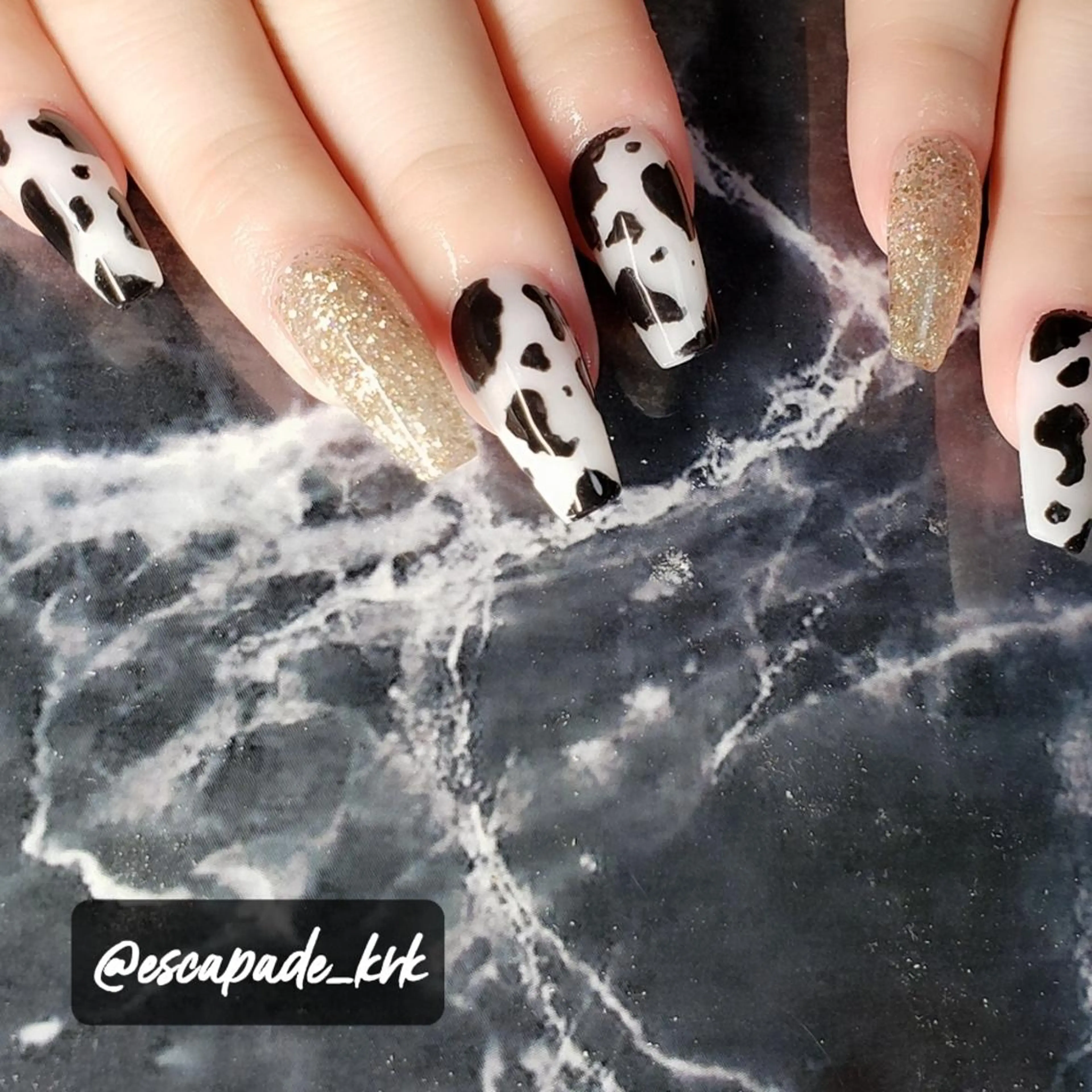 ミディアム ネイル ハンドネイル クロキ 。のネイルデザイン