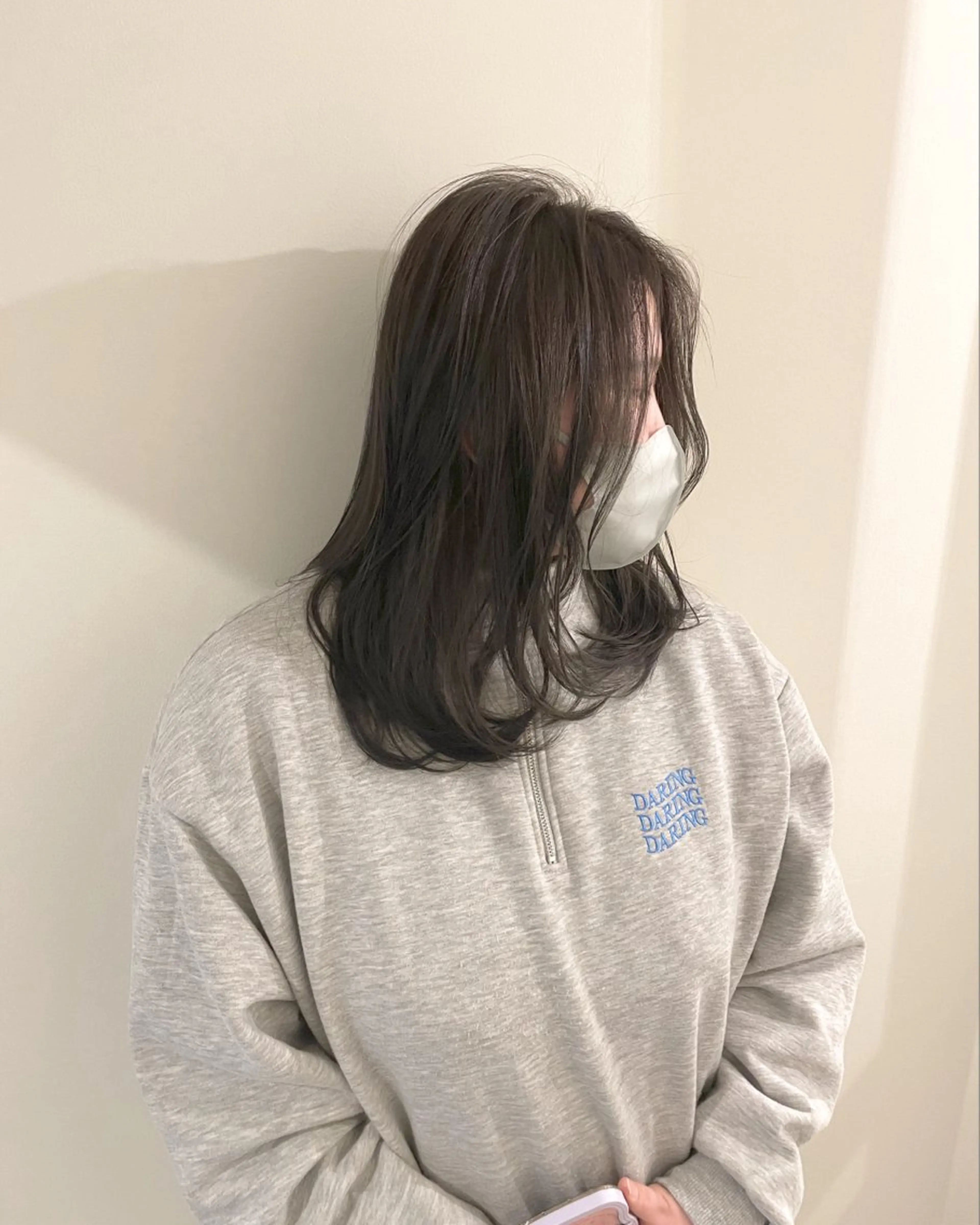 セミロング カラー ダブルカラー レイヤーカット ローレイヤー カット トリートメント 透け感カラー🫧 加納トモヒロのヘアスタイル