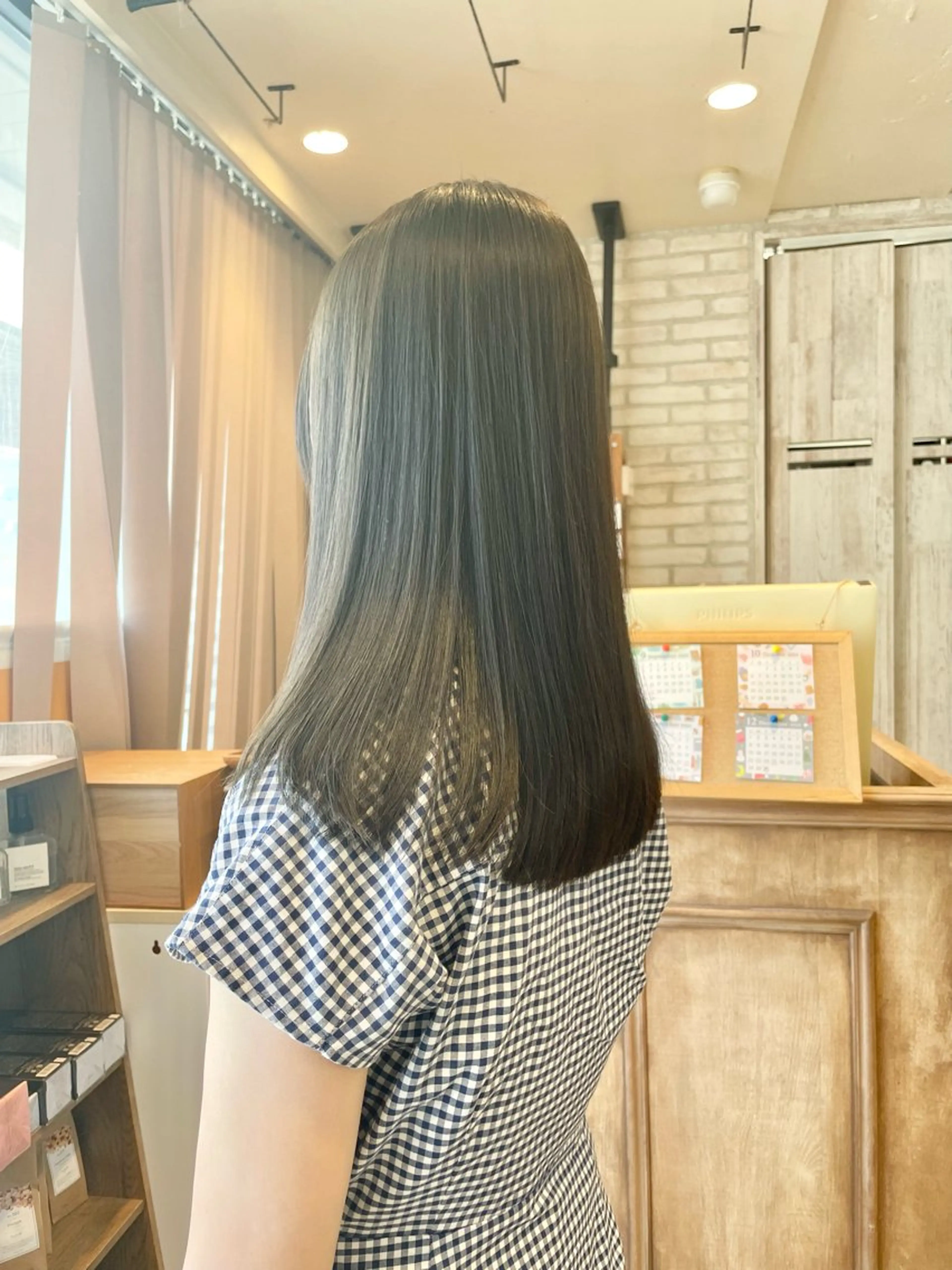 セミロング カラー カット ヘアカラー トリートメント ✨横須賀髪質改善✨️ 加藤 百音のヘアスタイル