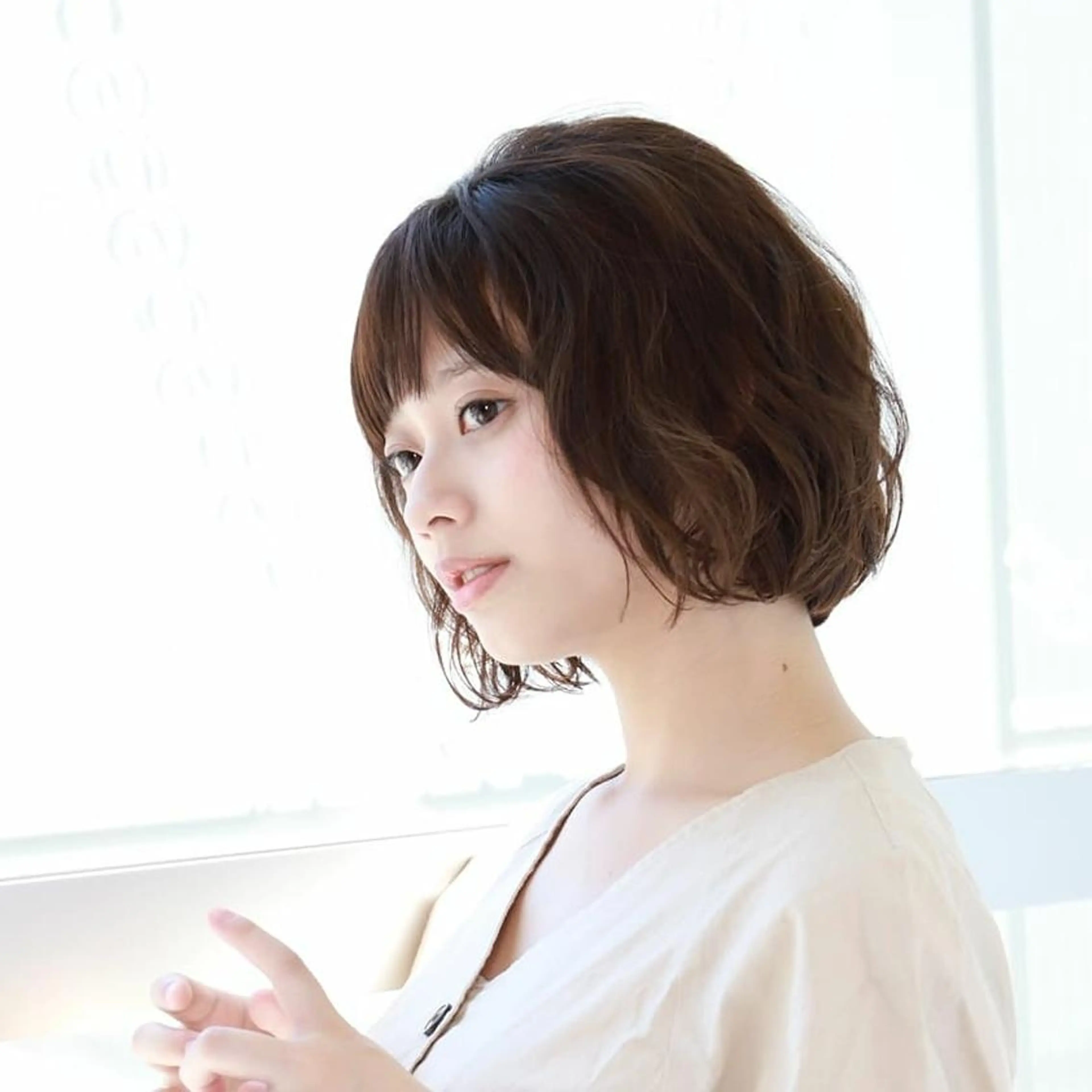 ミディアム パーマ カラー 🩵美艶髪×透明感 カラー×質感再生💚のヘアスタイル