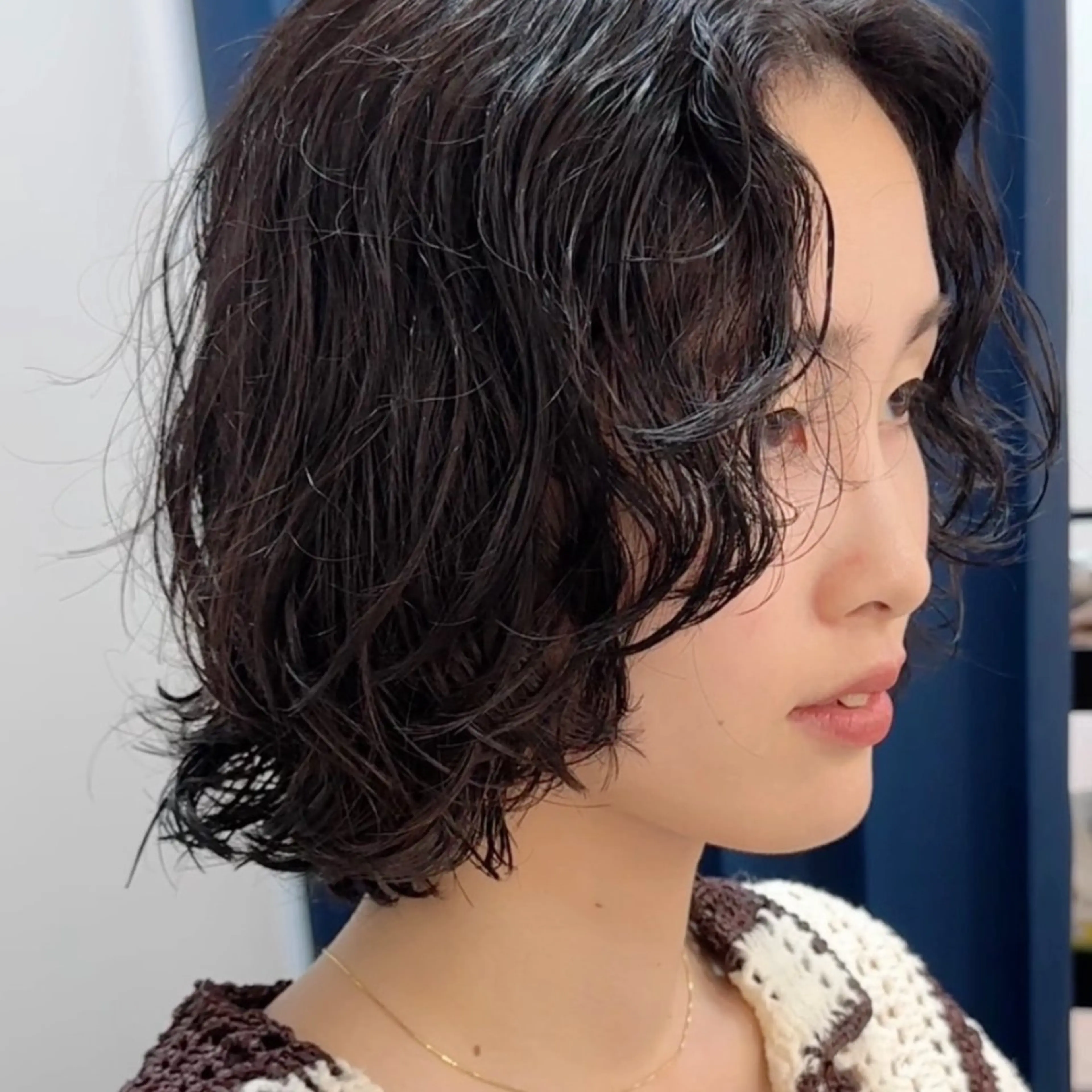ミディアム パーマ FBeauty 青山店所属・透明感カラー& 外国人風パーマのヘアスタイル