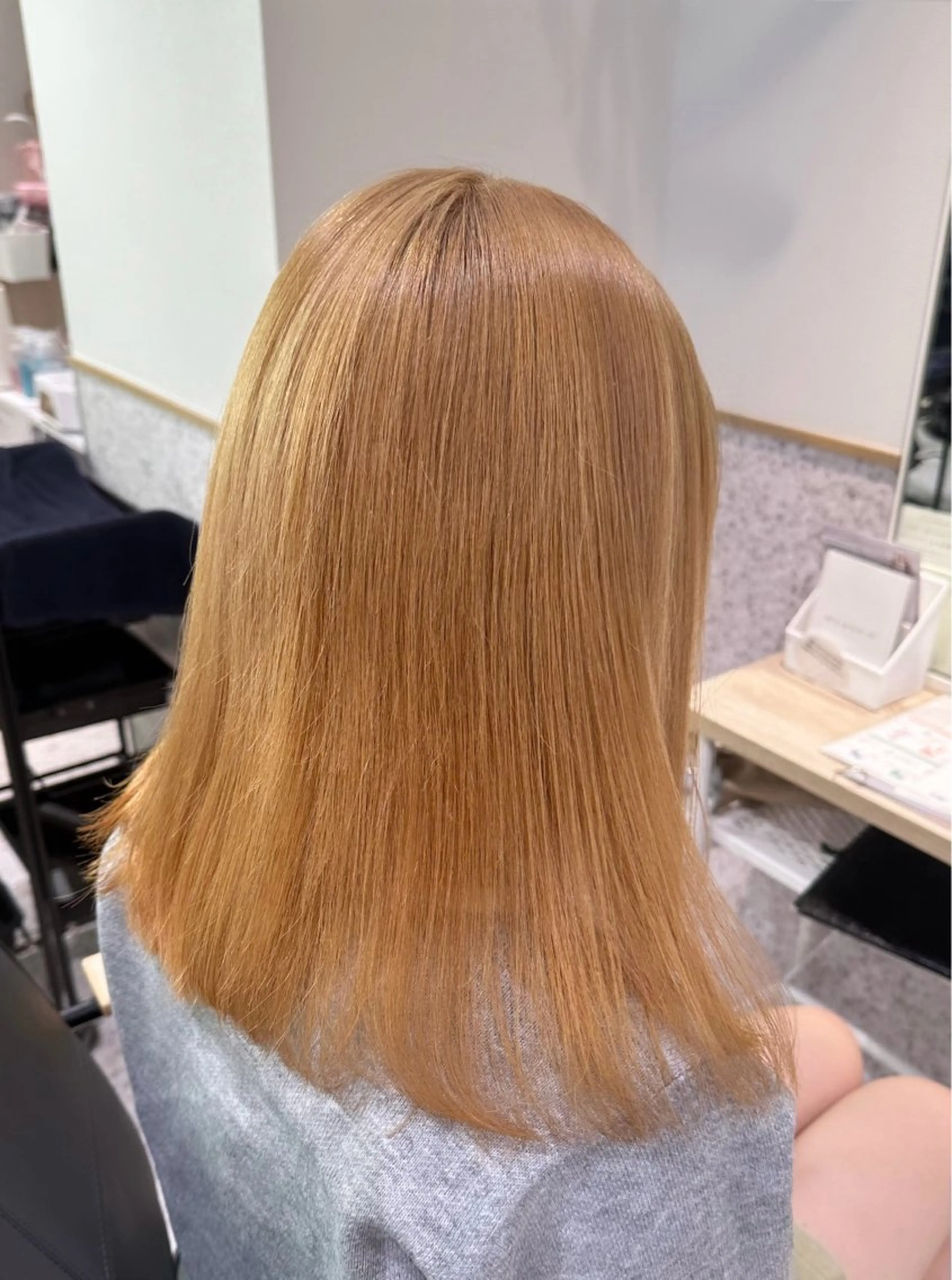 ヘアカラー ハイトーン/艶カラー 🫧 ユイナのヘアスタイル