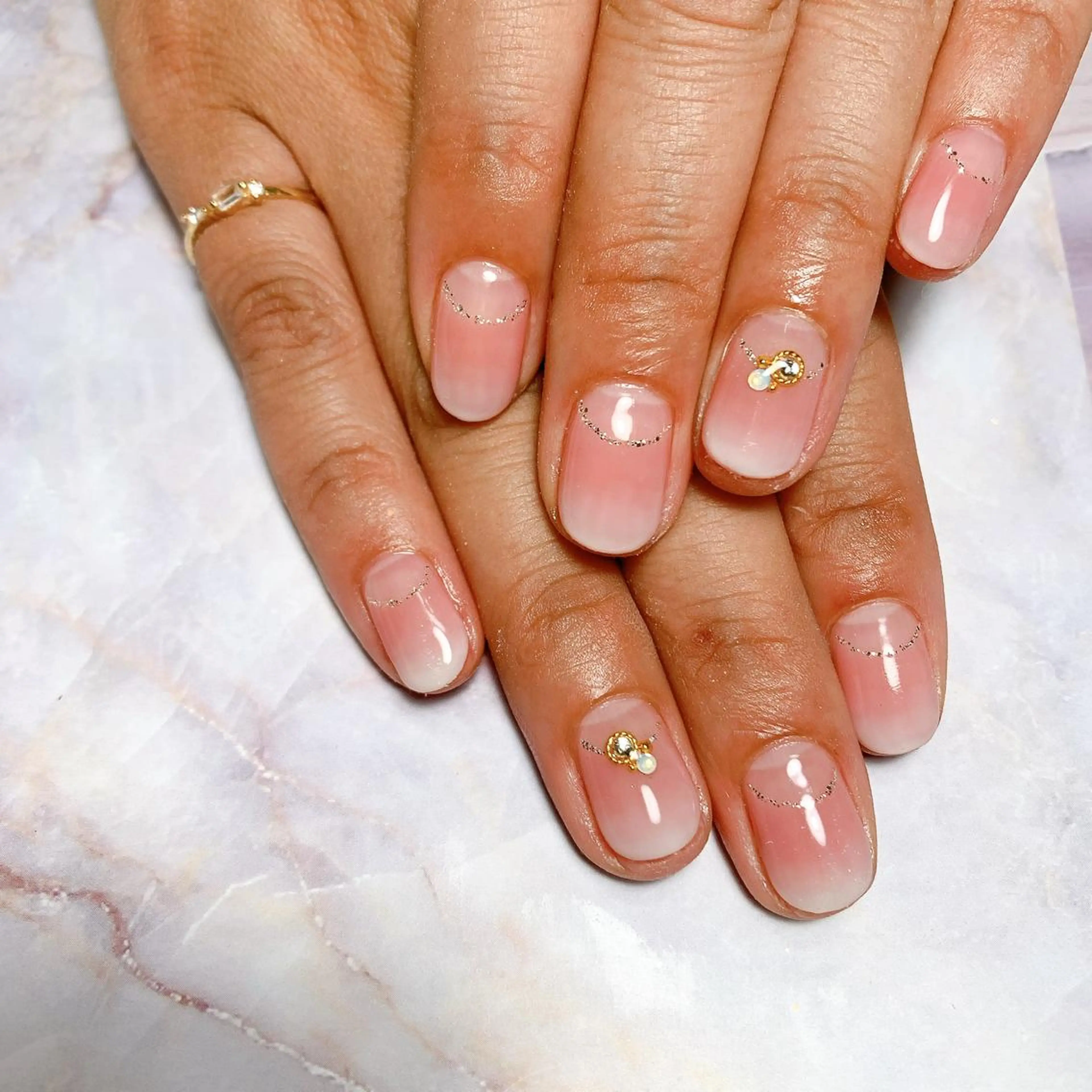 ネイル フレンチネイル 逆フレンチ nailsalon Graciaのネイルデザイン