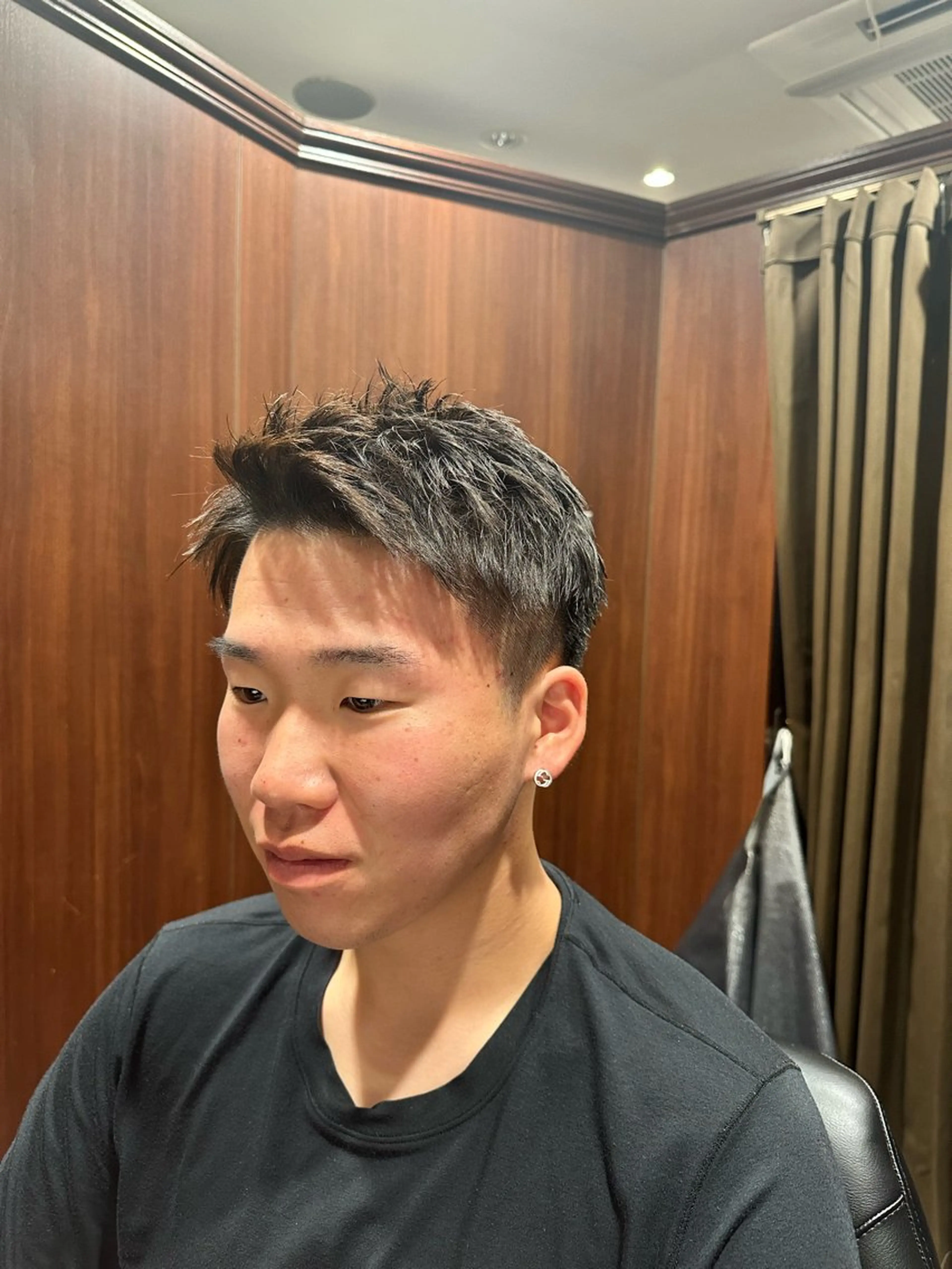 ショート 朝谷 巨海のヘアスタイル