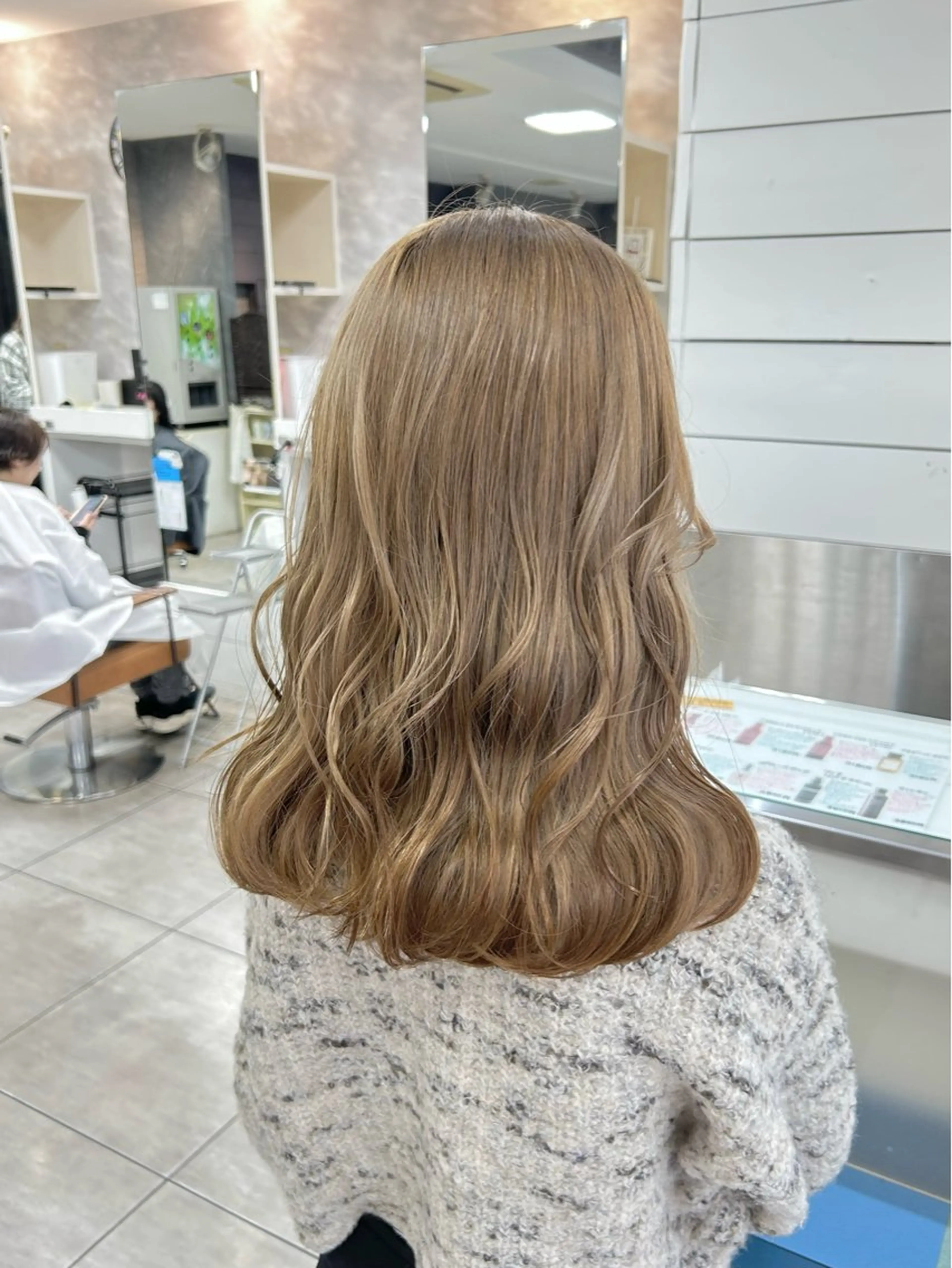 ミディアム カット ヘアカラー トリートメント 🫧艶髪カラー🫧 森本くるみのヘアスタイル