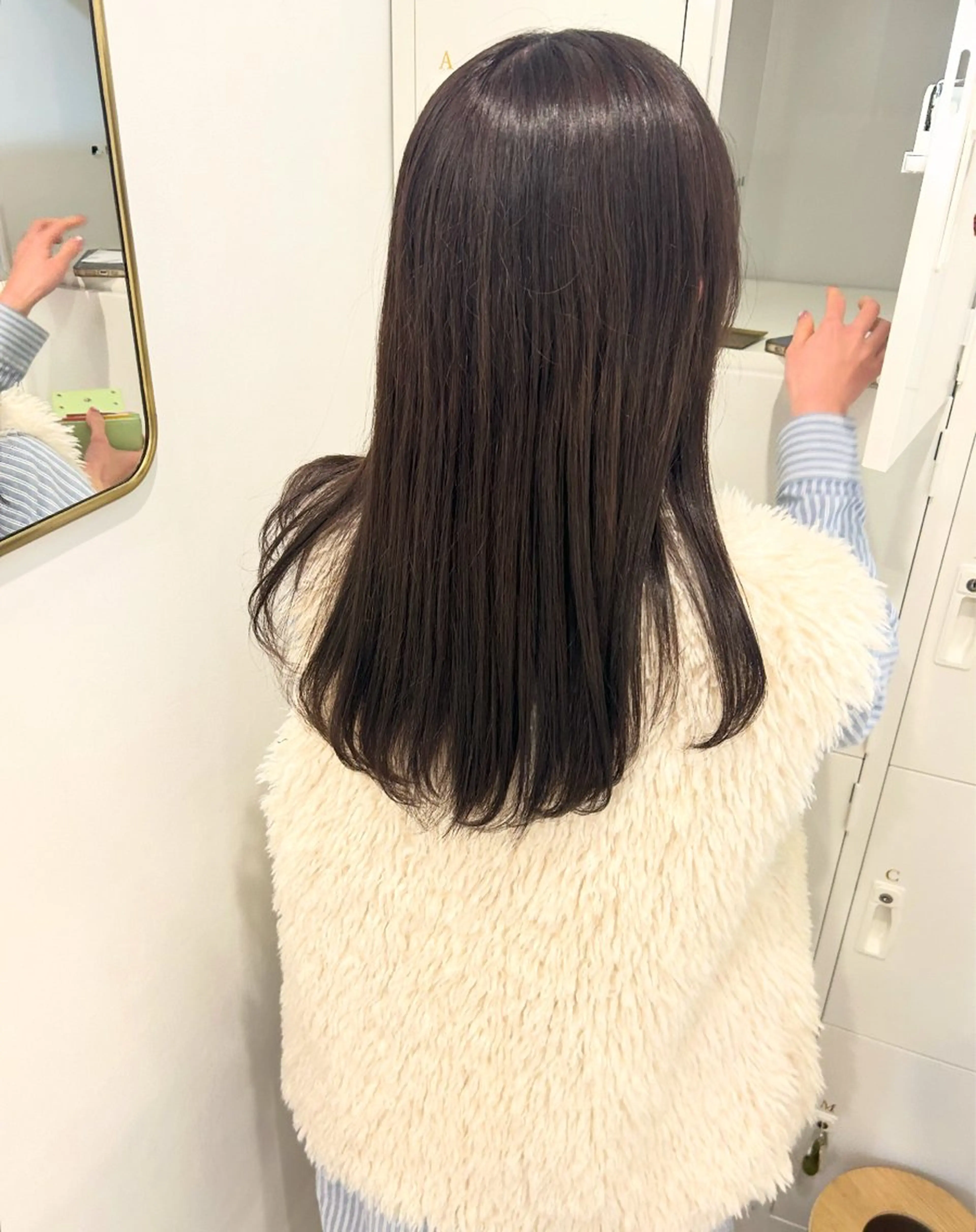 セミロング チョコレートブラウン カット ヘアカラー トリートメント オリーブ/ ナカミネアキナのヘアスタイル