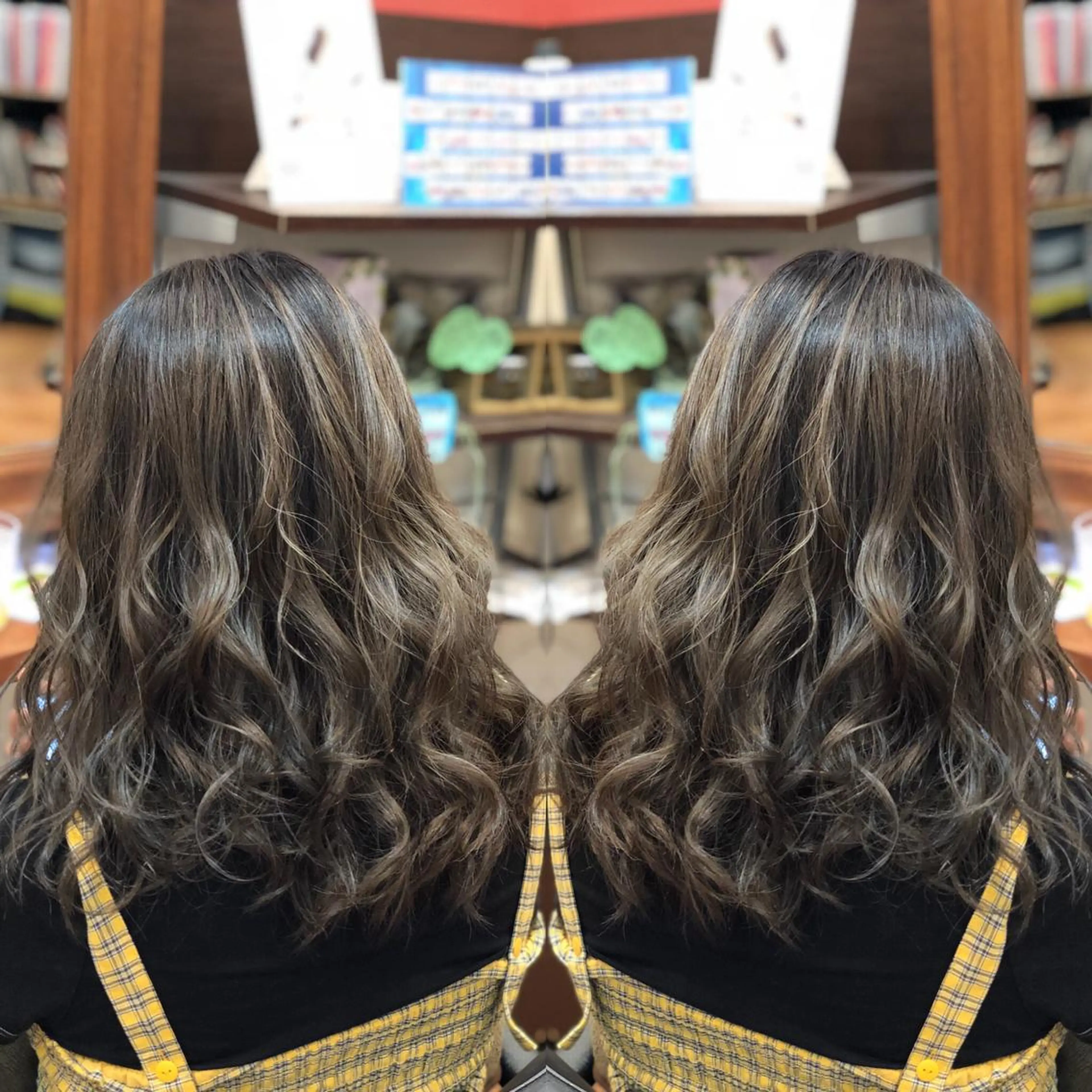 ミディアム ハイライト レイヤーカット ヘアカラー トリートメント LOCO Ko-kiのヘアスタイル