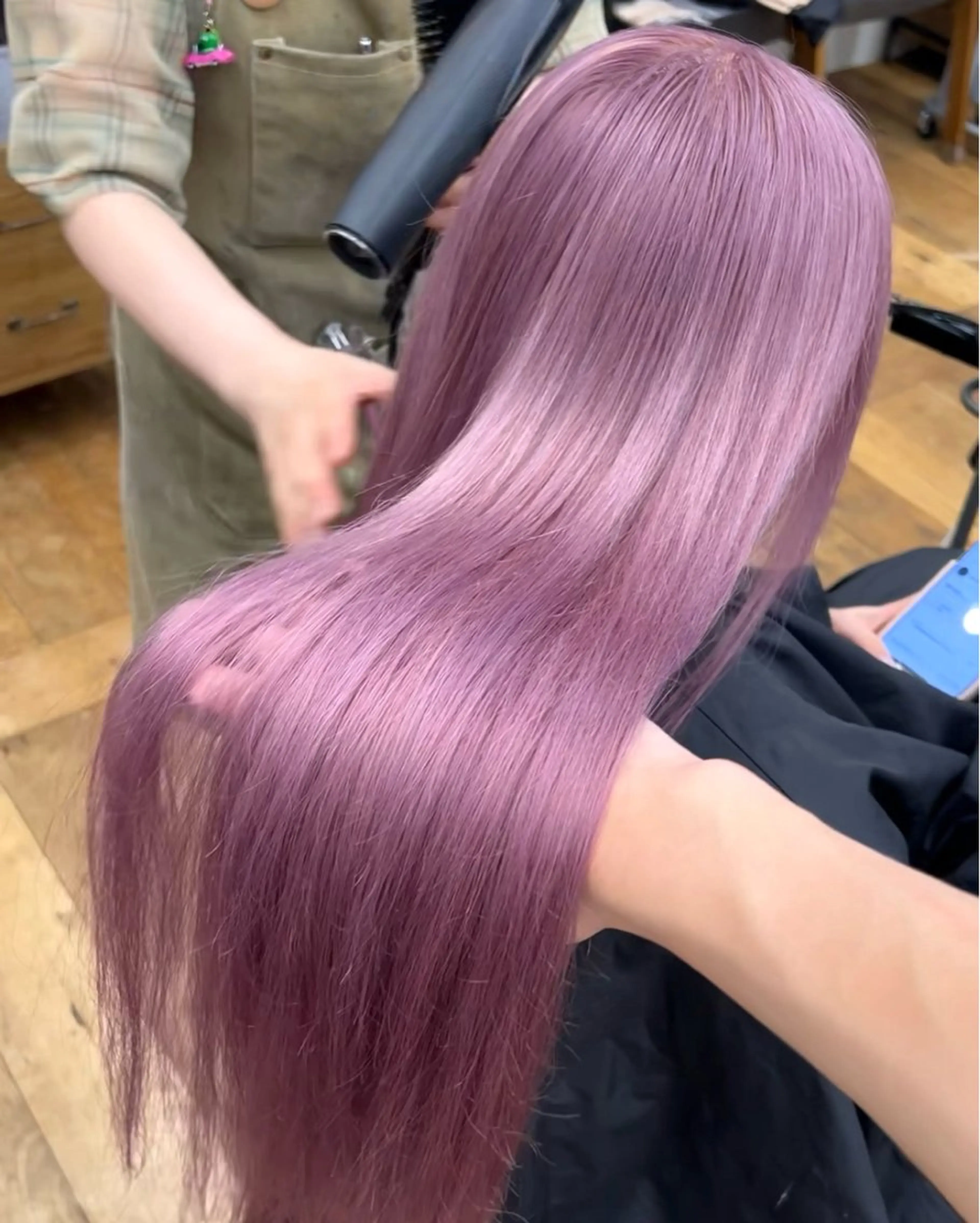 ロング カラー ブリーチ ケアブリーチ ラベンダーカラー ラベンダーピンク ピンクカラー カット ヘアカラー トリートメント belle   表参道　terrace所属・抜きっぱなしブロンド /ハイトーン/カナタのヘアスタイル