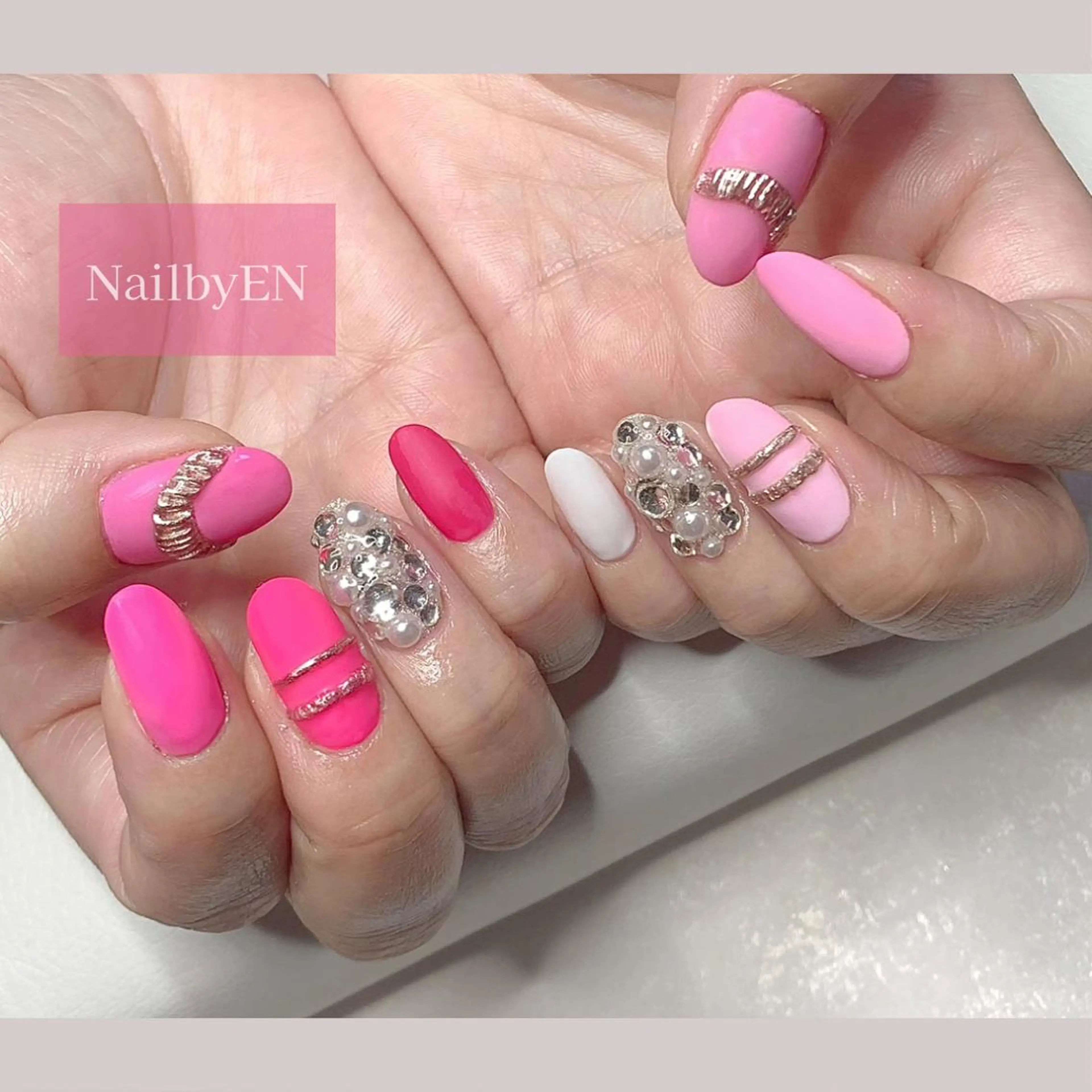 ネイル Nail&Wax by ENのネイルデザイン