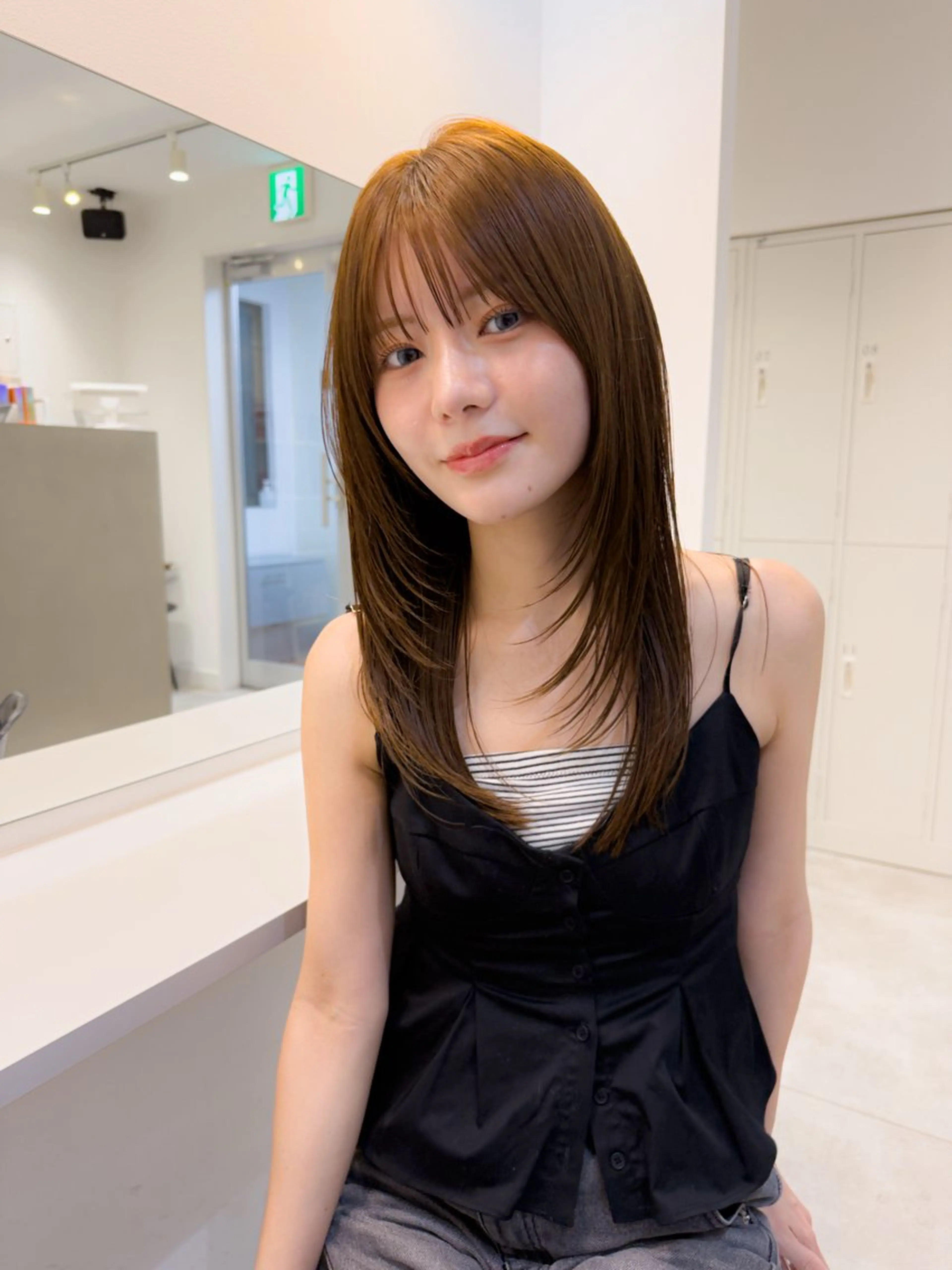 セミロング カラー カット ヘアカラー トリートメント 艶髪ブリーチ 永井竜也のヘアスタイル