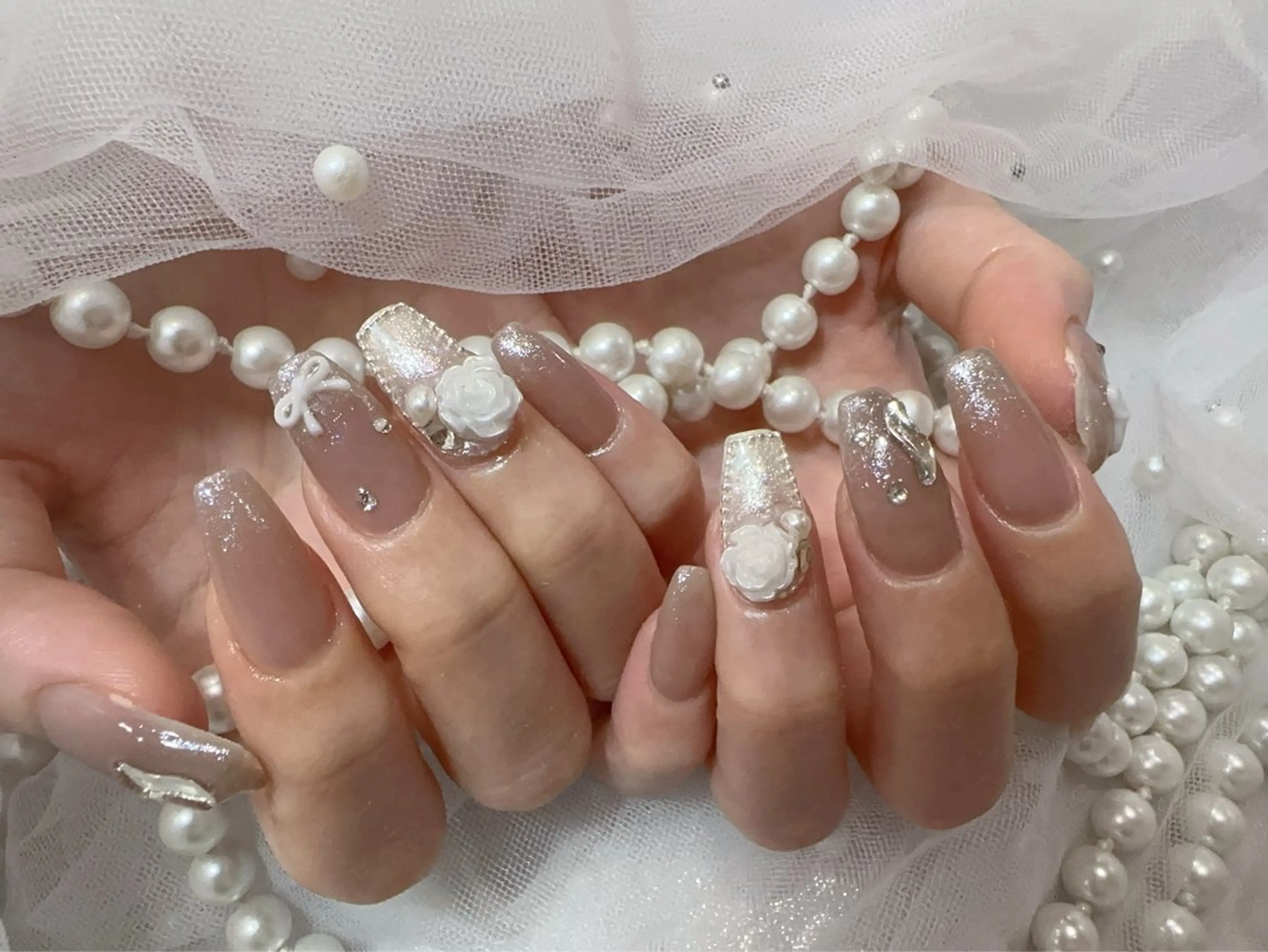 ネイル アートネイル フラッシュネイル フレンチネイル ジェルネイル ガラスフレンチ ハンドネイル You&Me Miyuのネイルデザイン