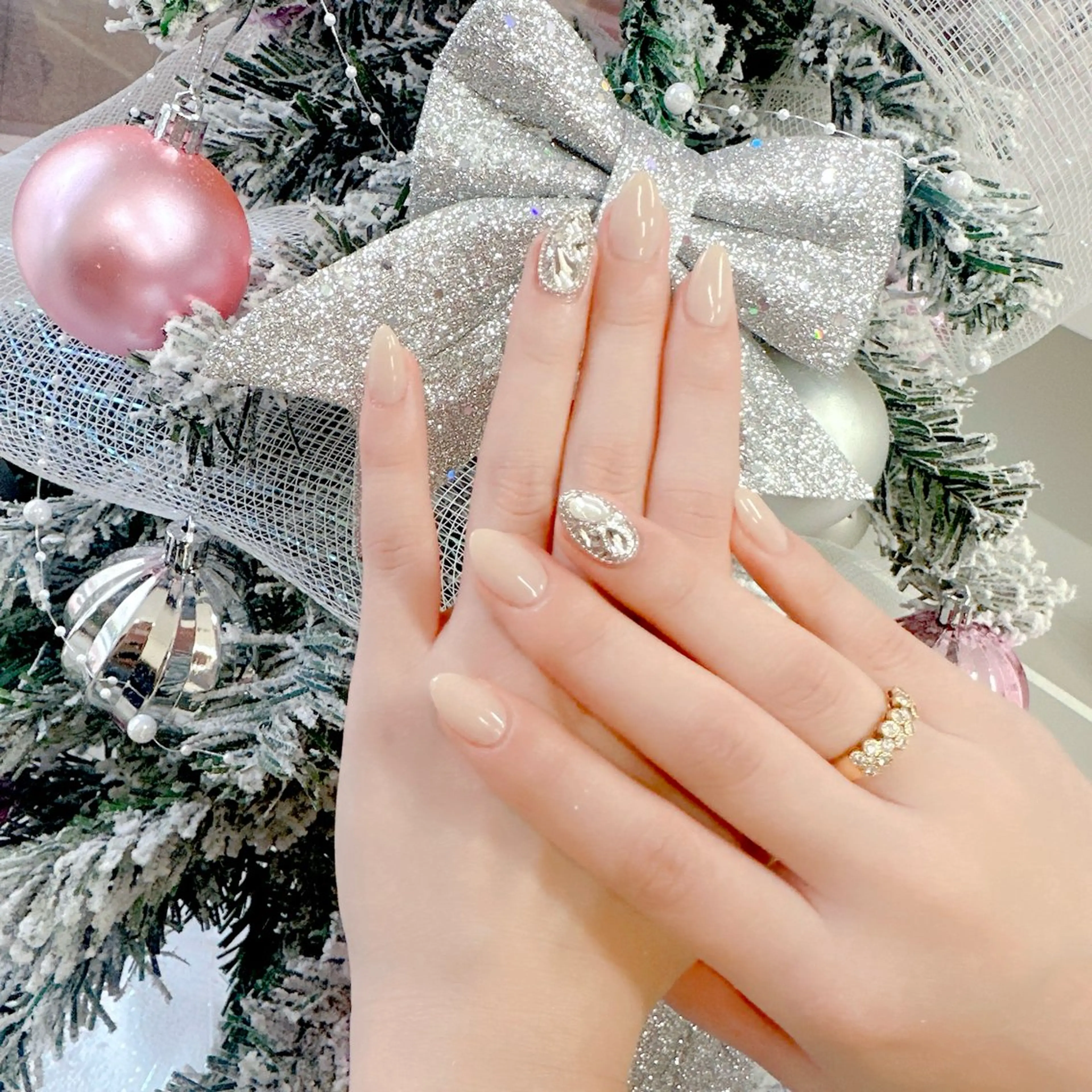 ネイル アートネイル ジェルネイル グラデーション キラキラネイル ラメ(グリッター) ハンドネイル Viola. 優花のネイルデザイン