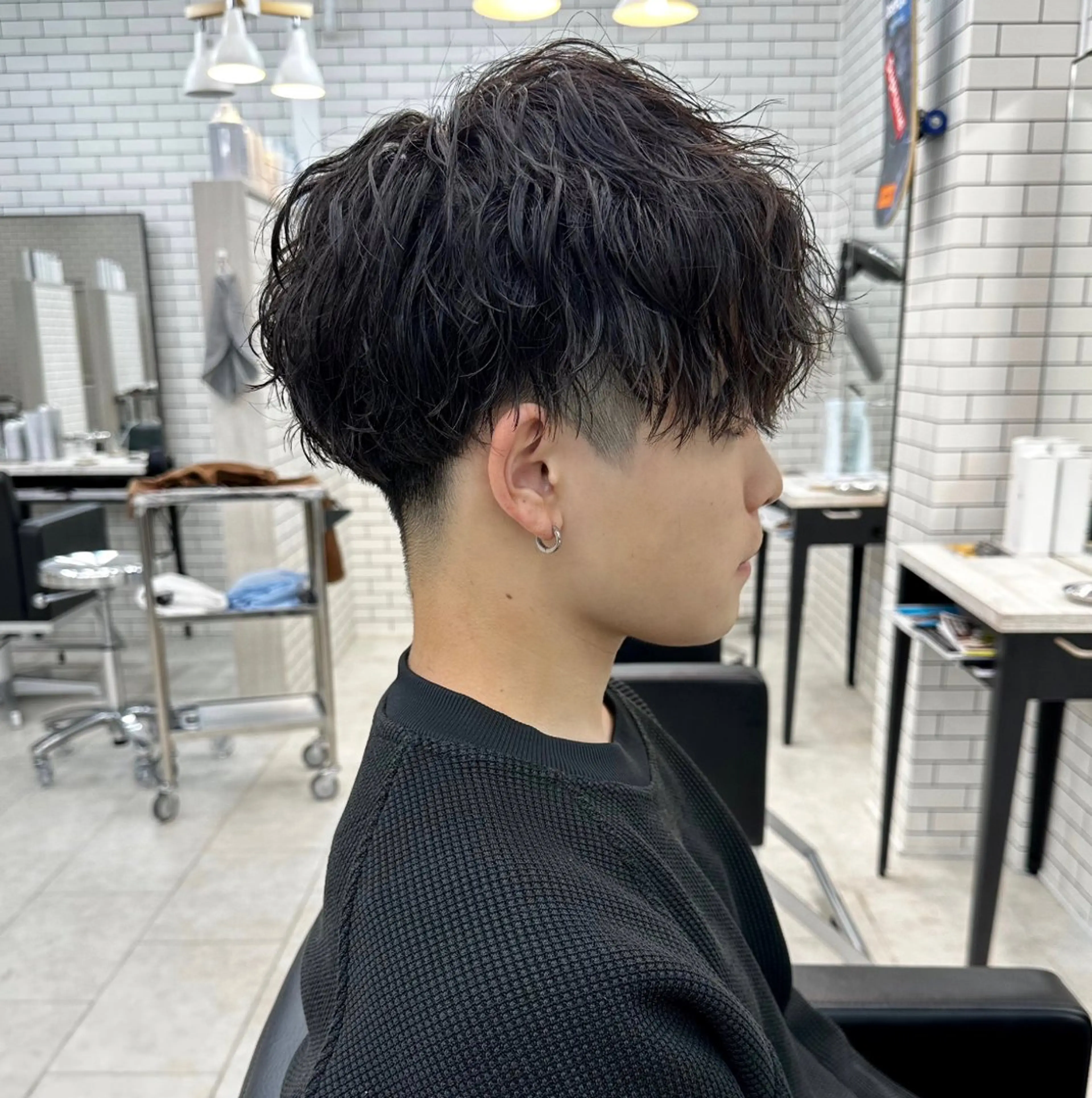 ショート パーマ メンズ メンズパーマ 波巻きパーマ スパイラルパーマ メンズ特化✂️ 小枝 優生のヘアスタイル