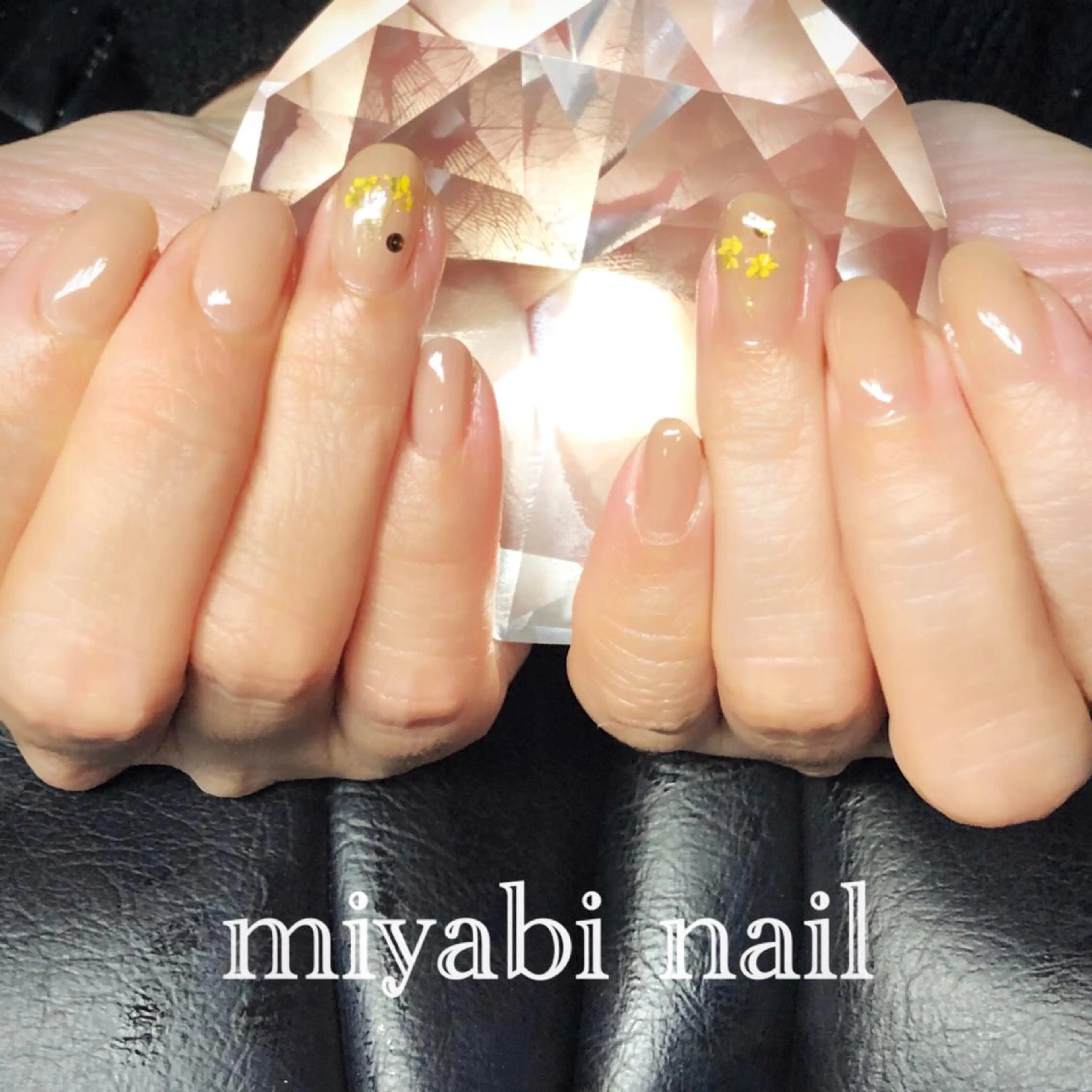 ネイル アートネイル フラワーネイル ジェルネイル シンプルネイル ハンドネイル miyabi nail 桂川駅近くのネイルデザイン