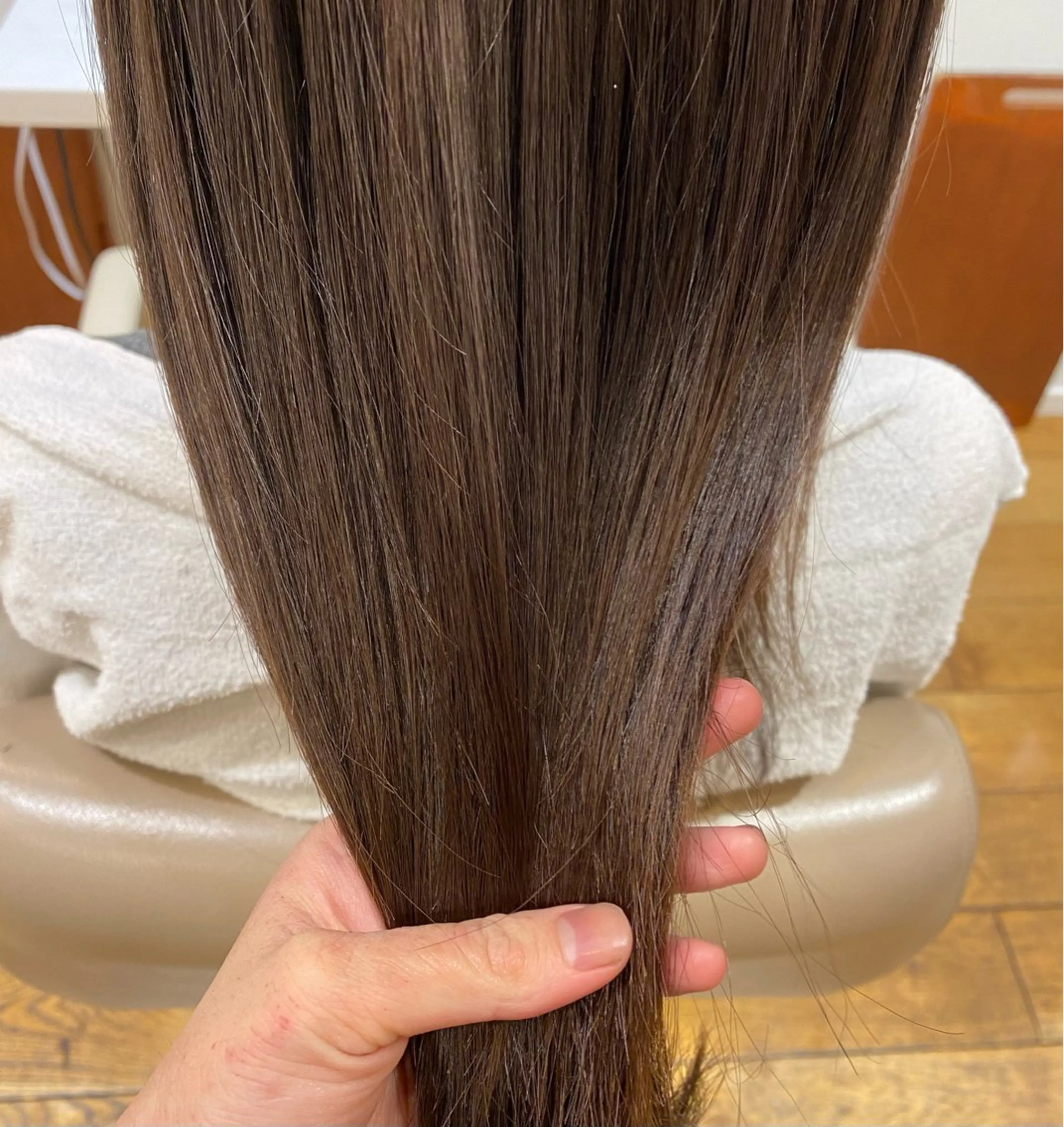 セミロング カラー ヘアアレンジ BEAUTRIUM 穂乃香のヘアスタイル