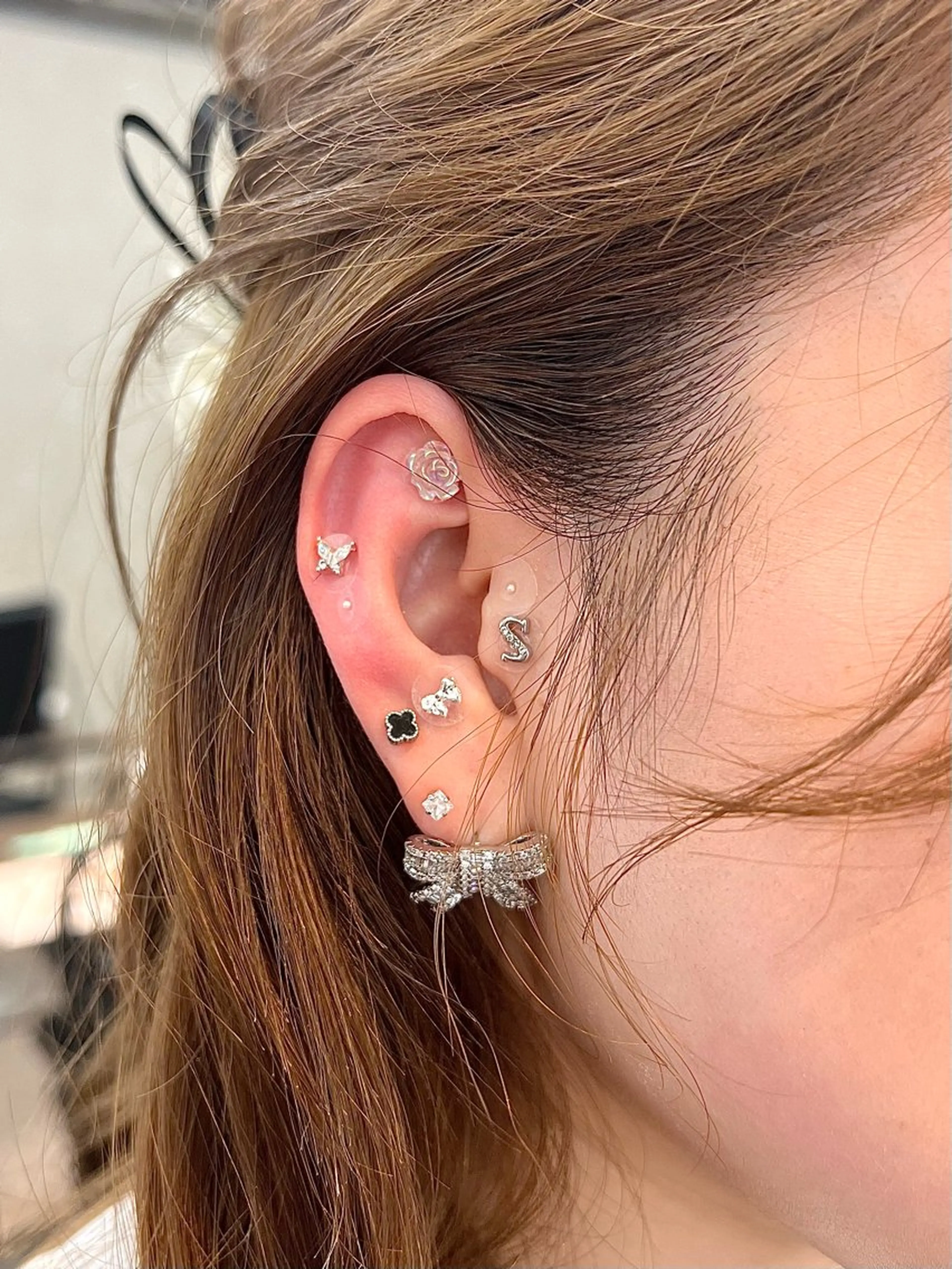 【🪄SNSで話題沸騰】カット＋美髪カラー＋耳ツボジュエリー12粒まで¥8500の写真